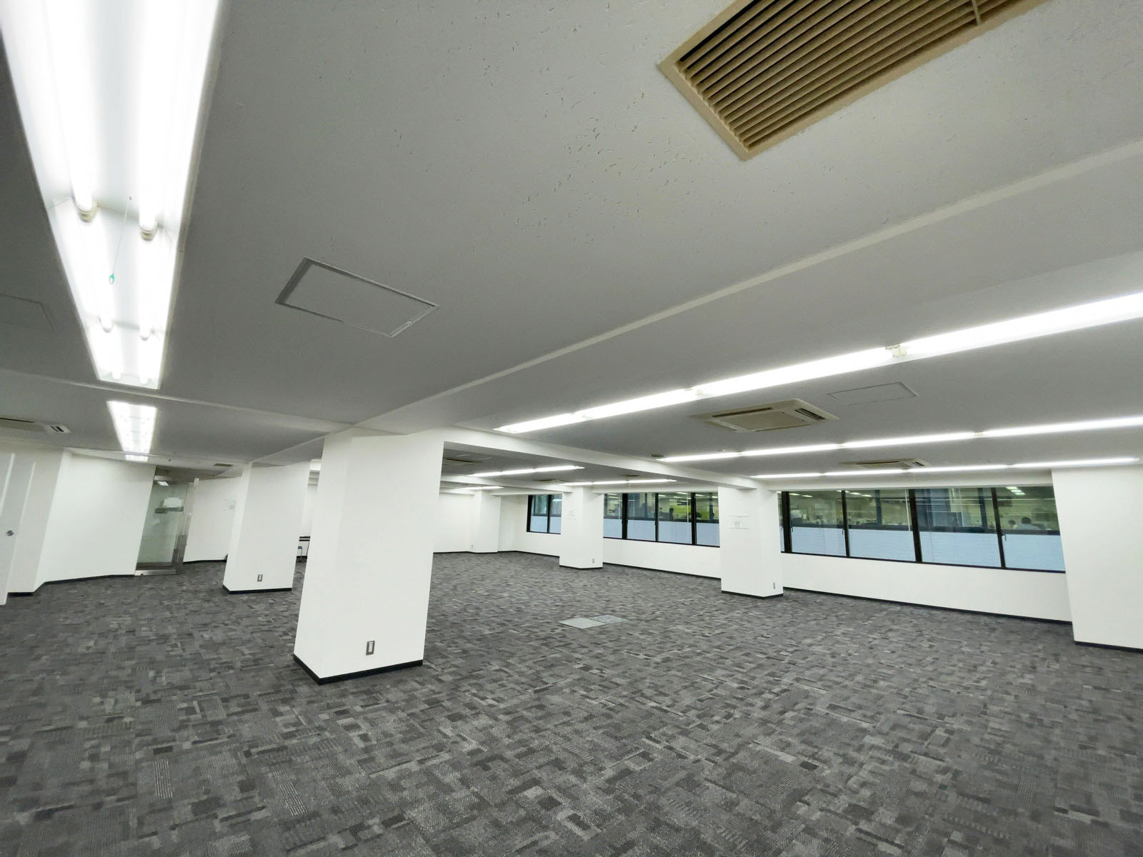 オフィス室内参考画像(2階・約64坪)