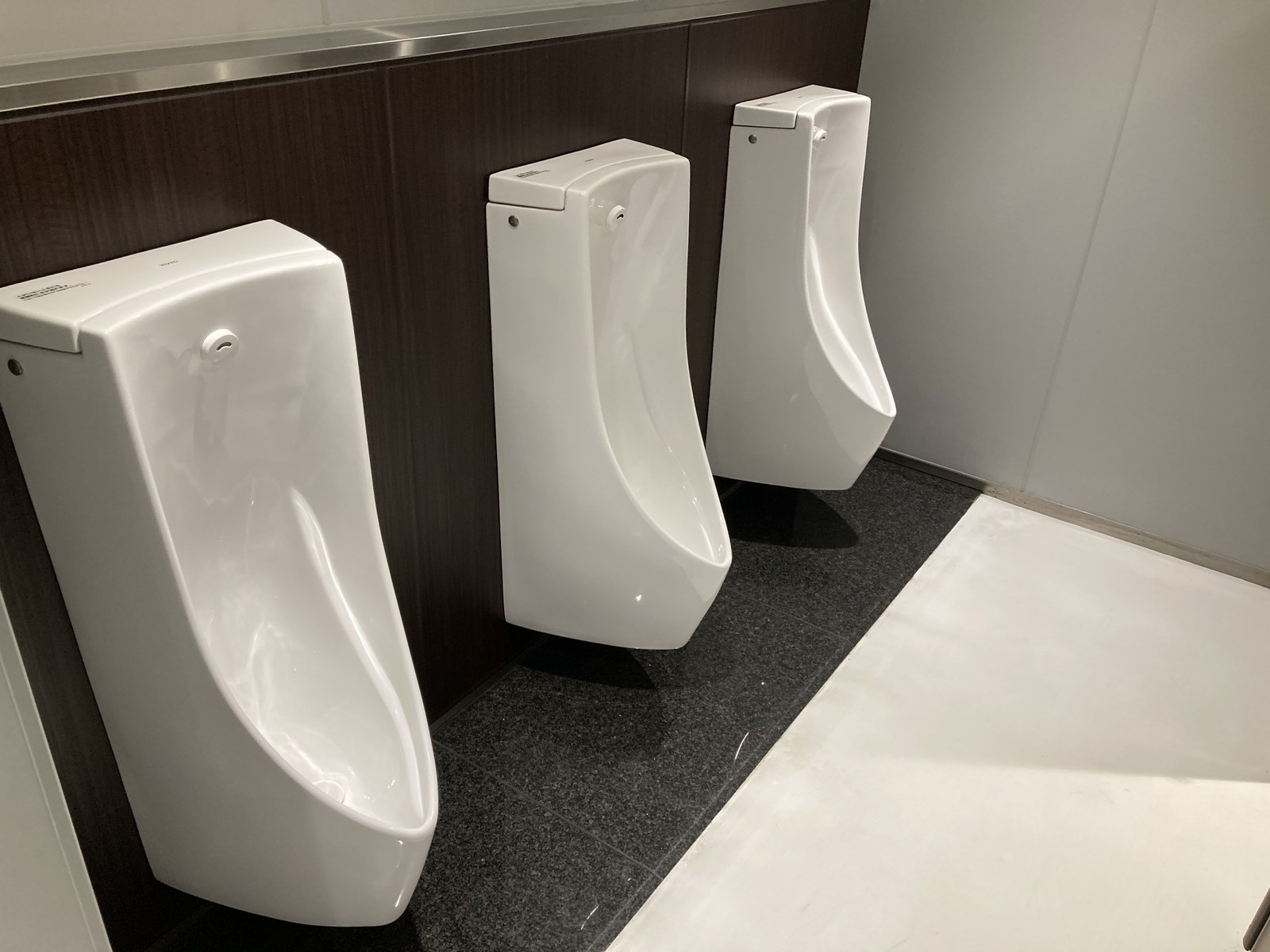 男性用トイレ