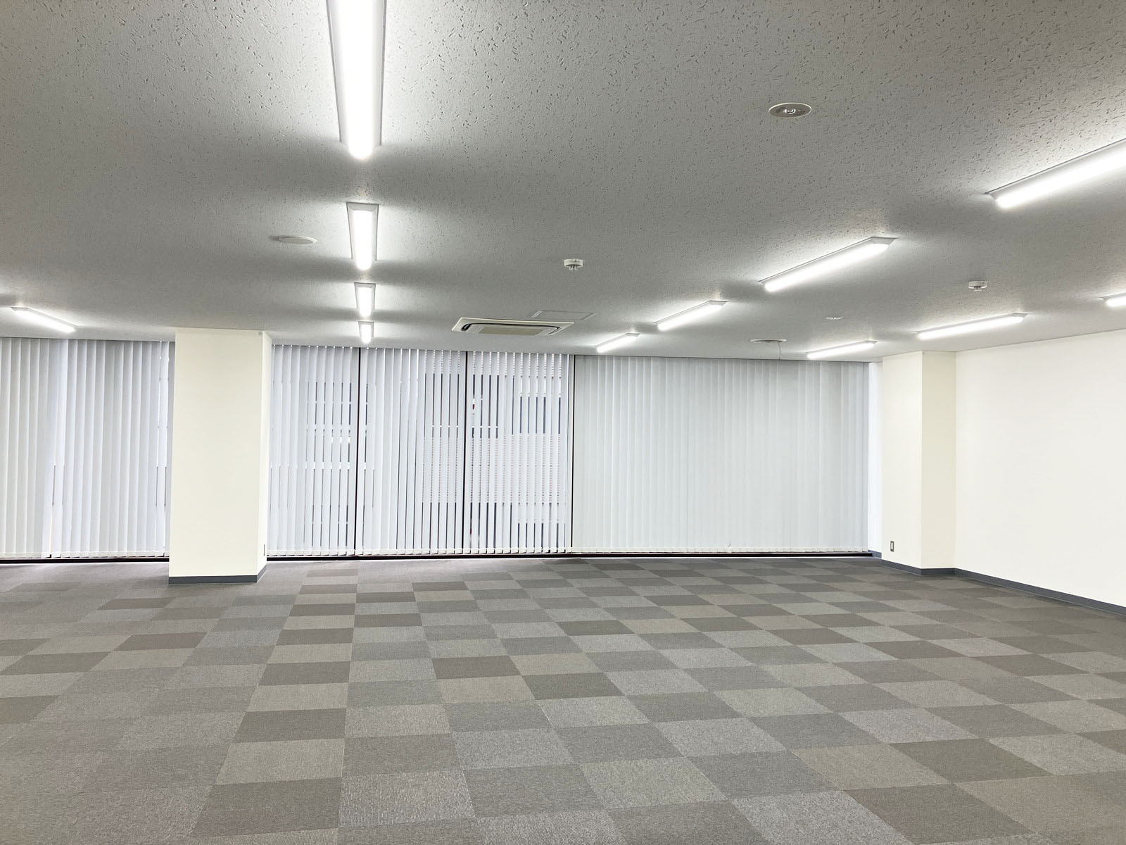 別角度の様子