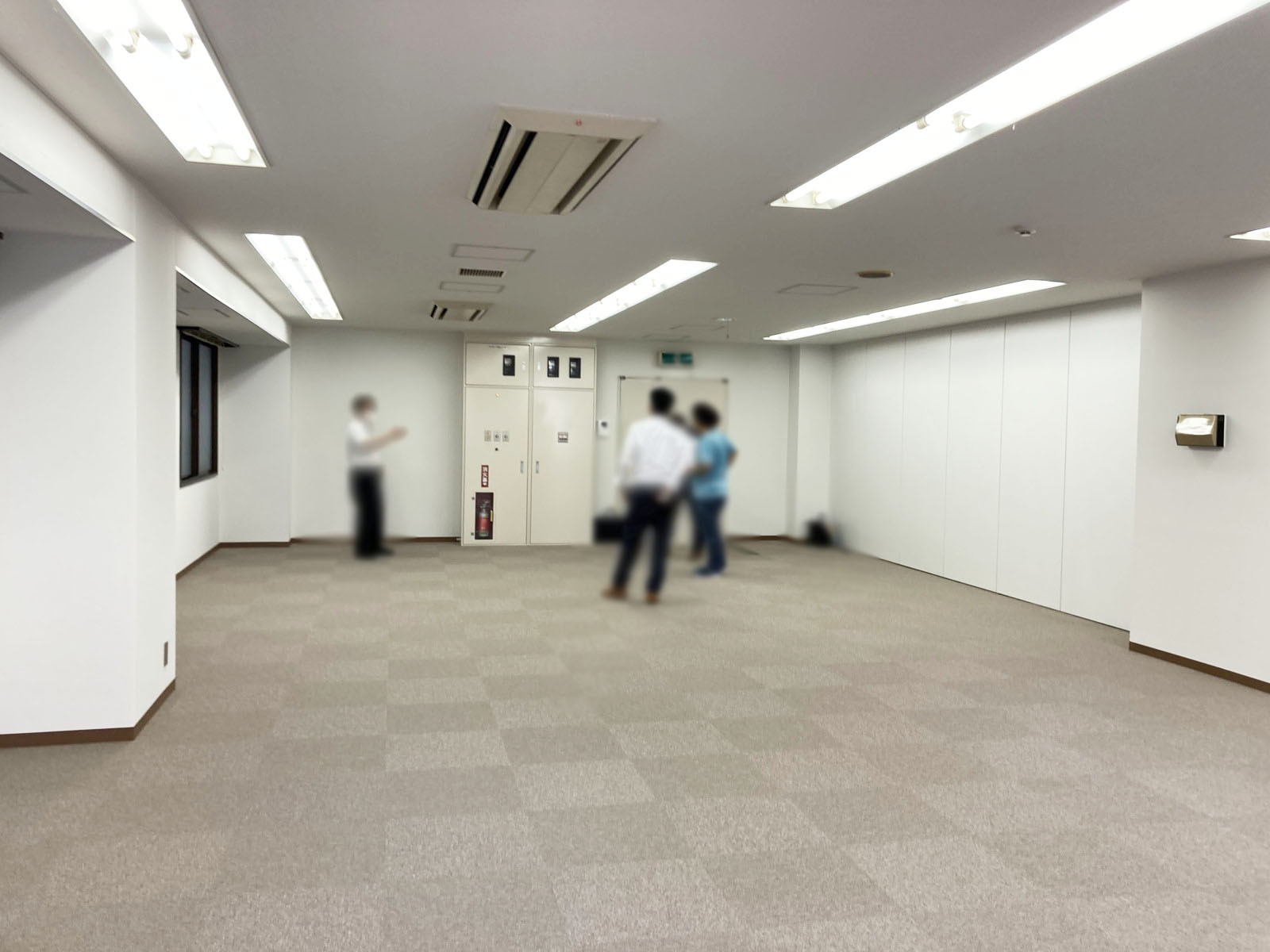 別角度の様子
