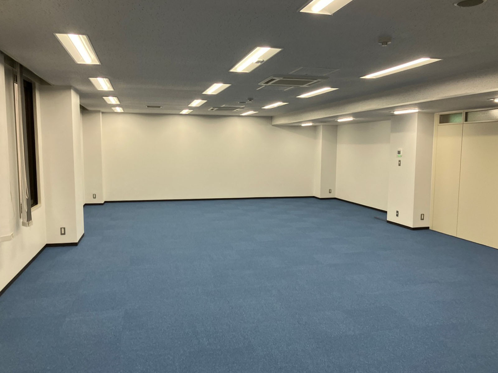 オフィス室内参考画像