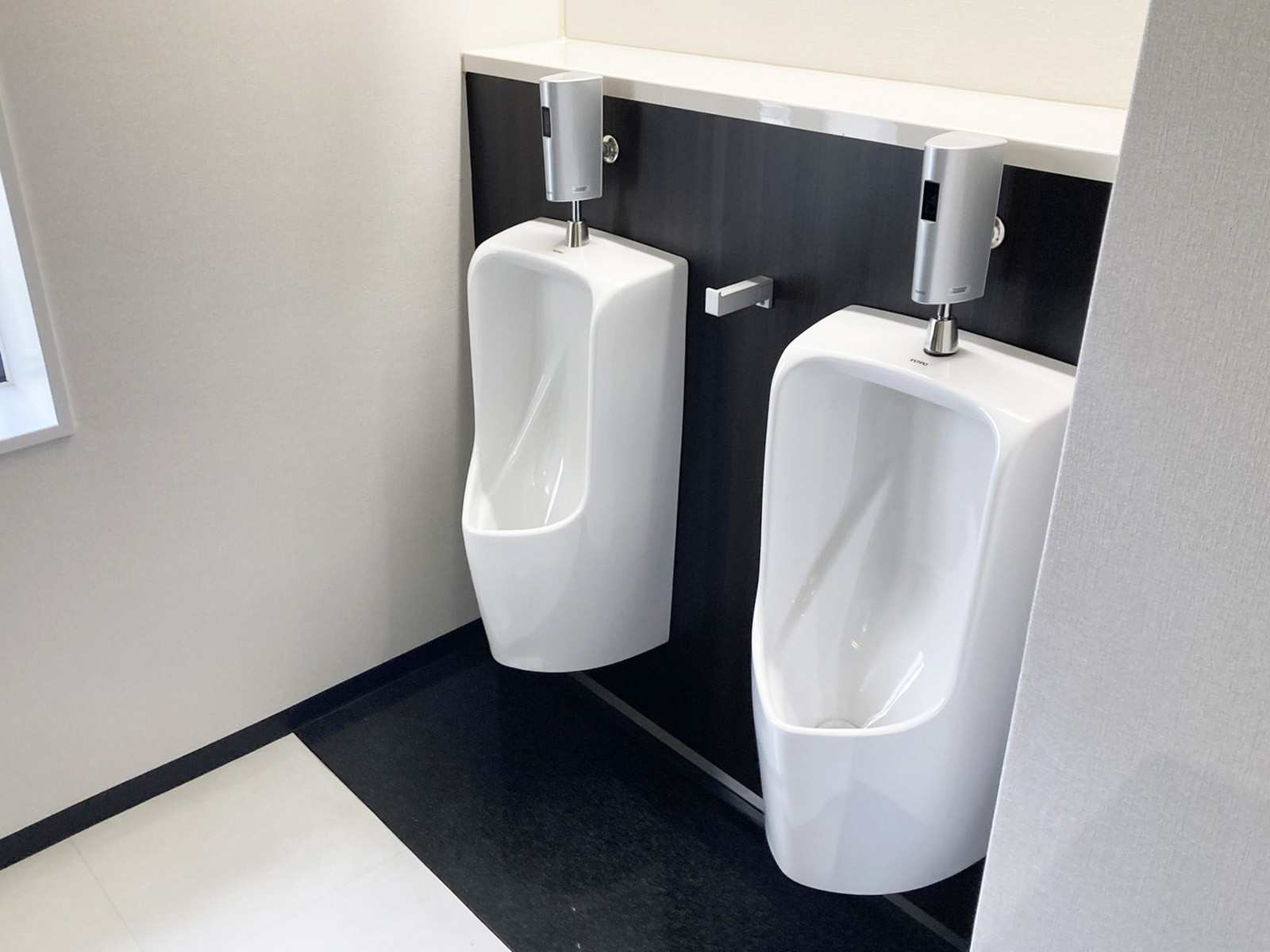 男性用トイレ
