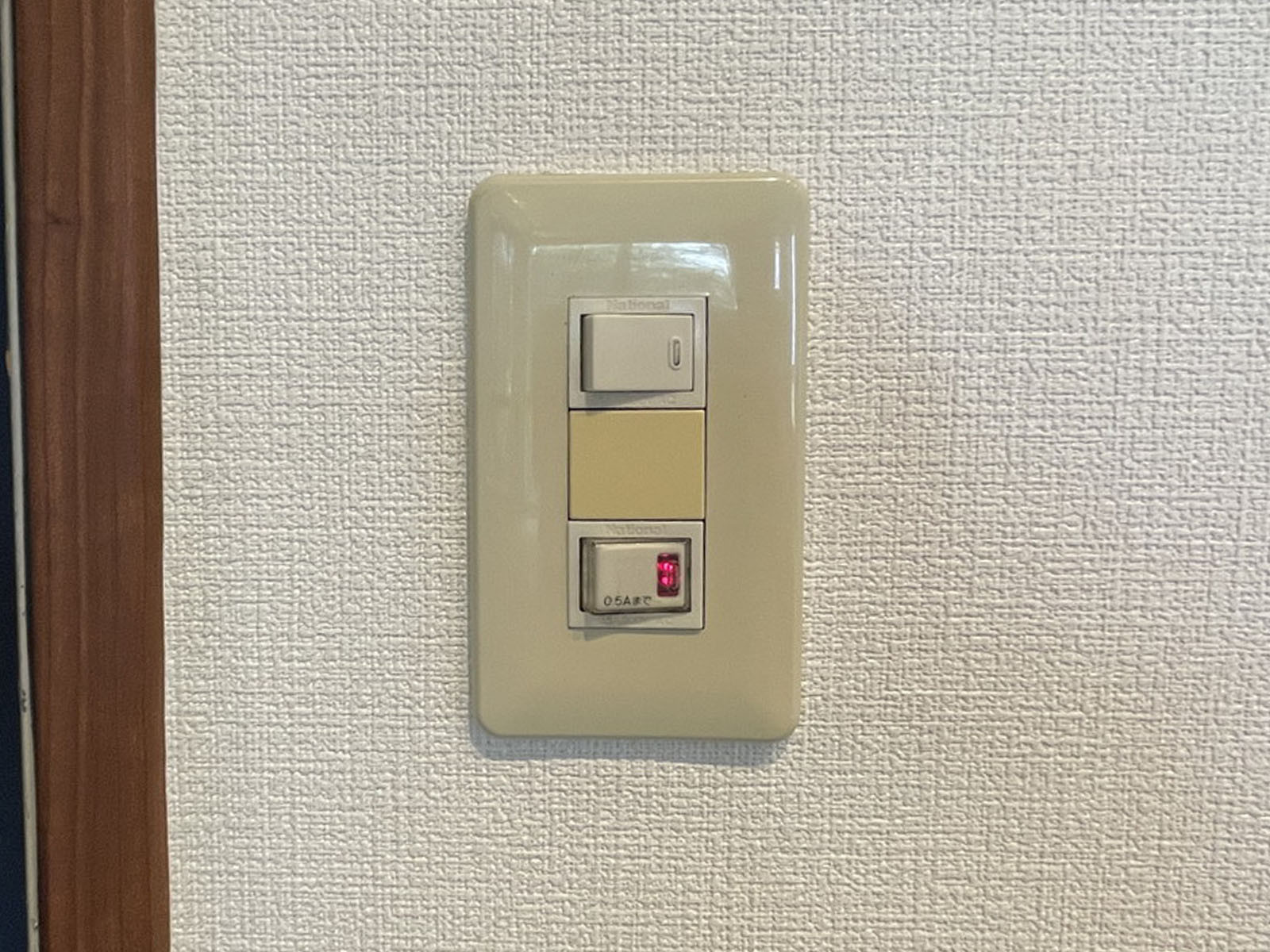 スイッチ類