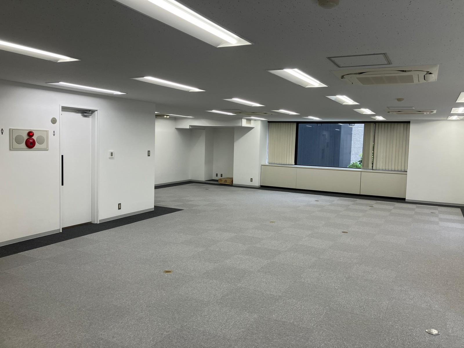 別角度の様子