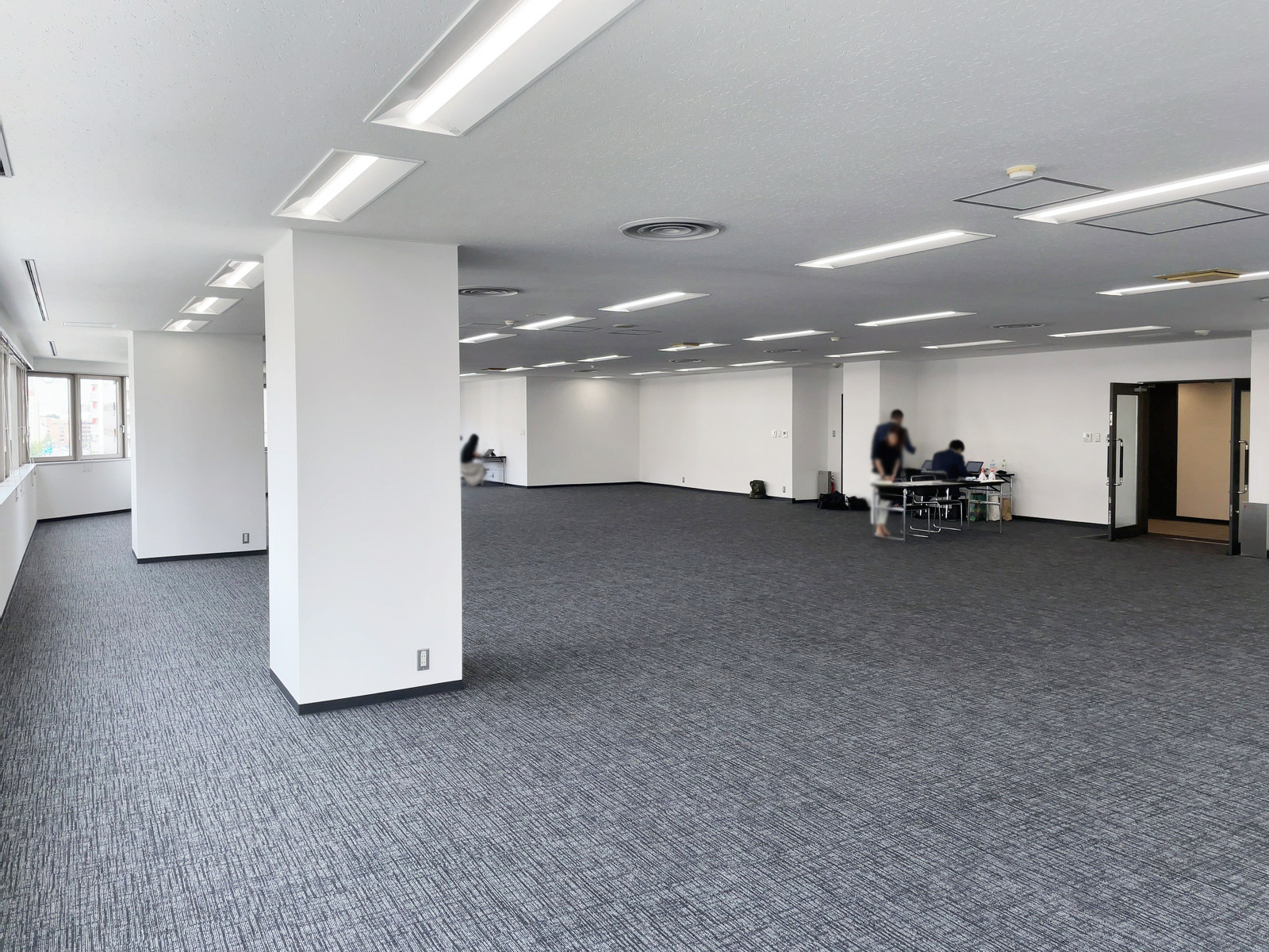 別角度の様子