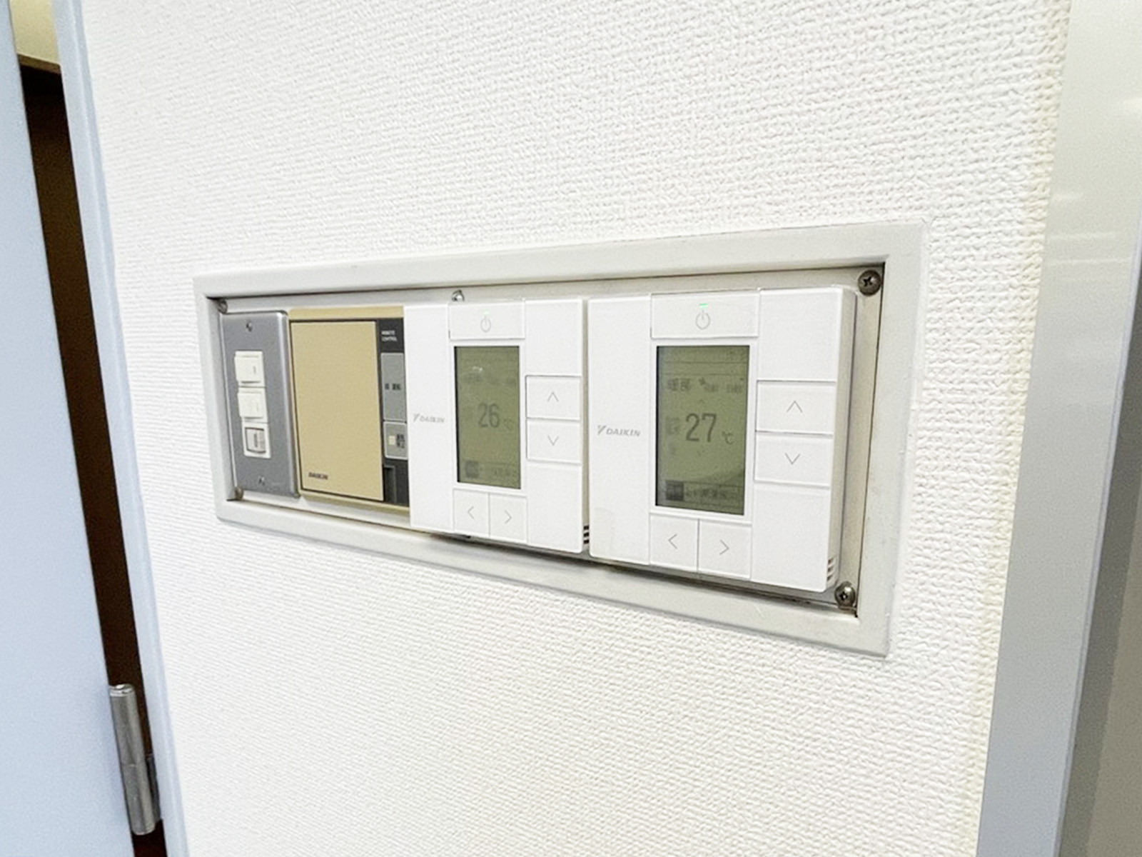 スイッチ類