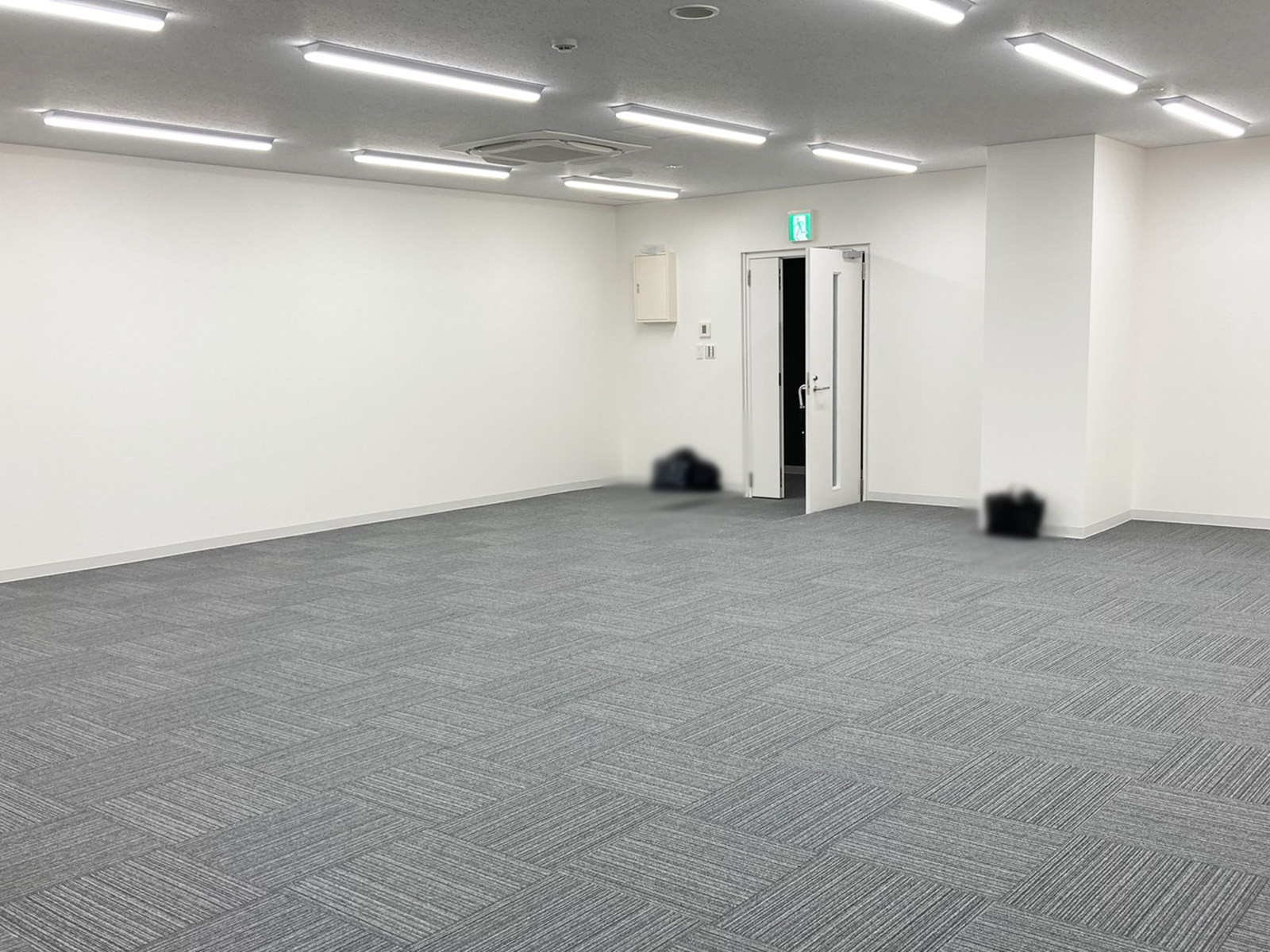 オフィス室内参考画像