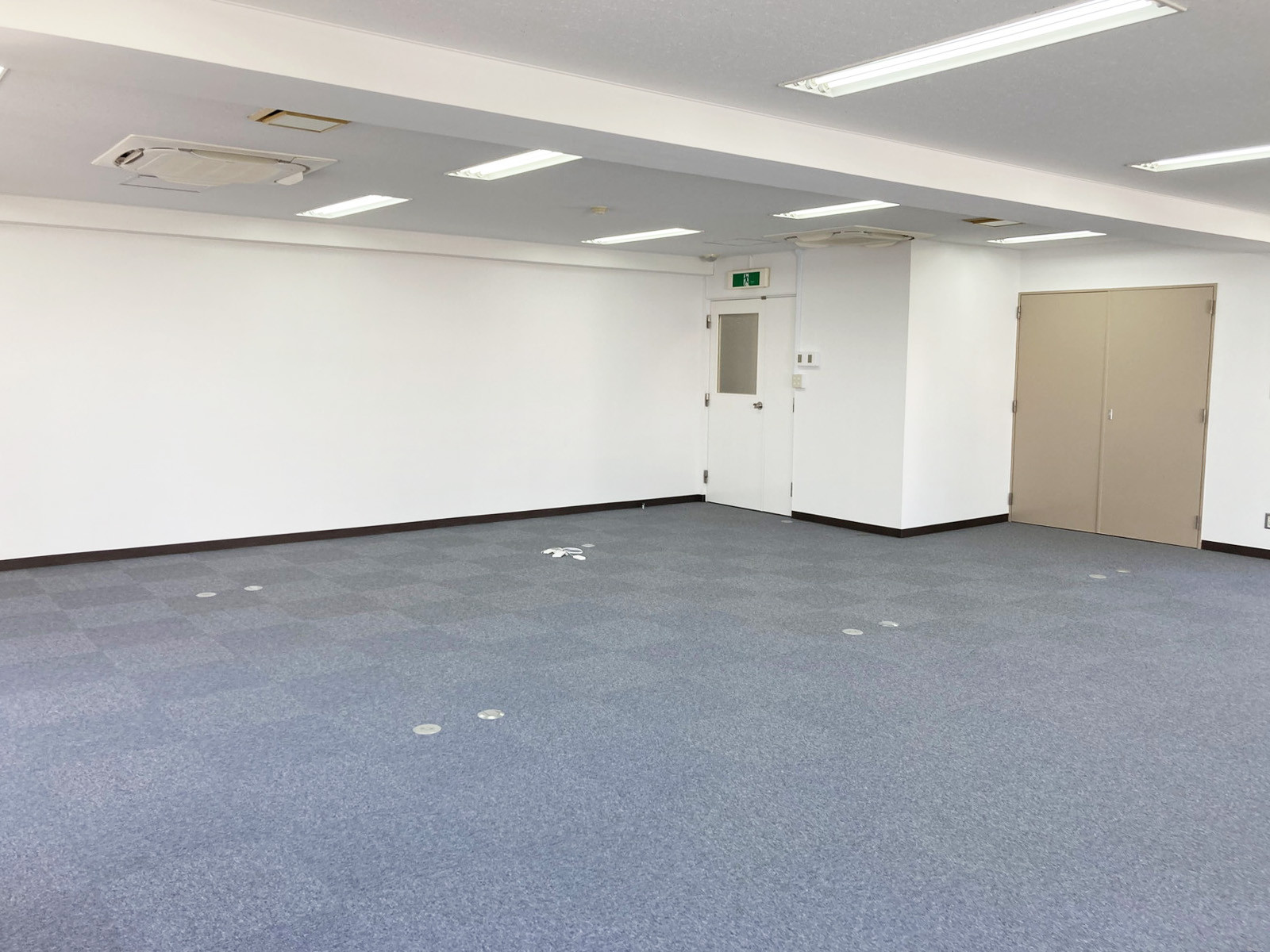 別角度の様子