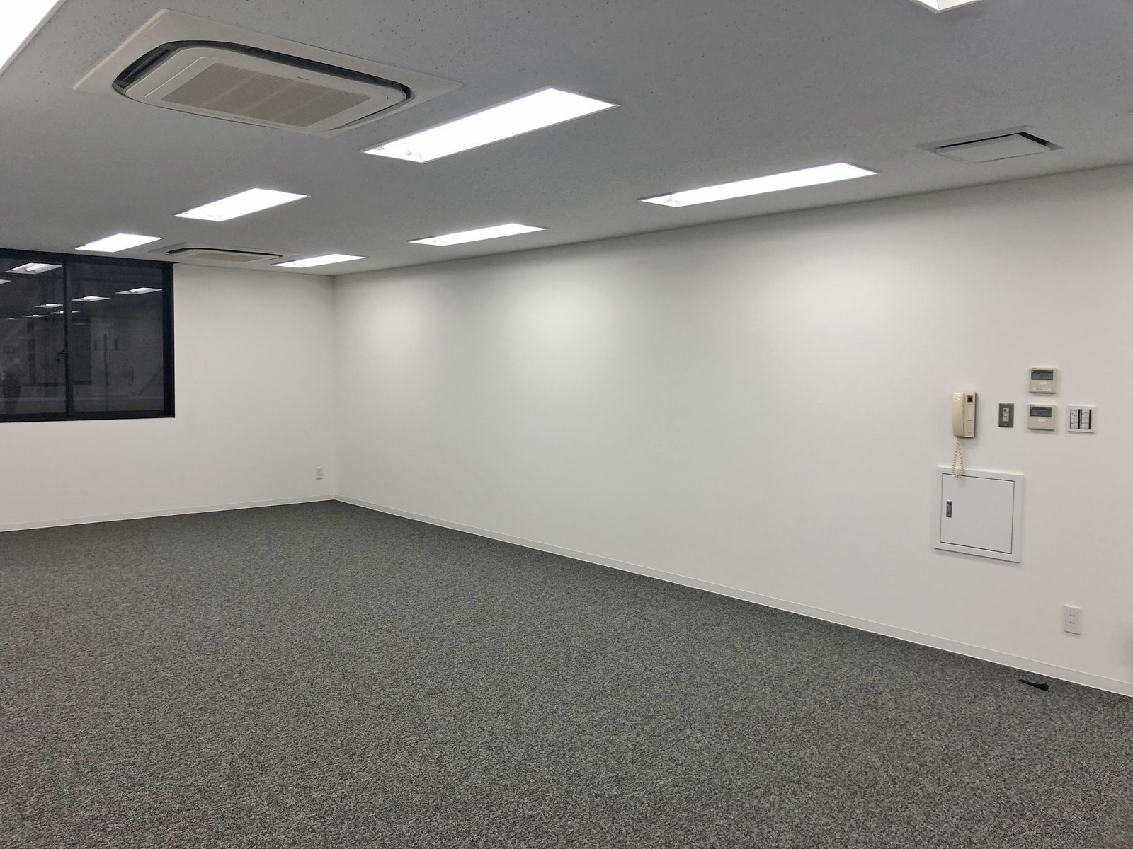 明るい室内