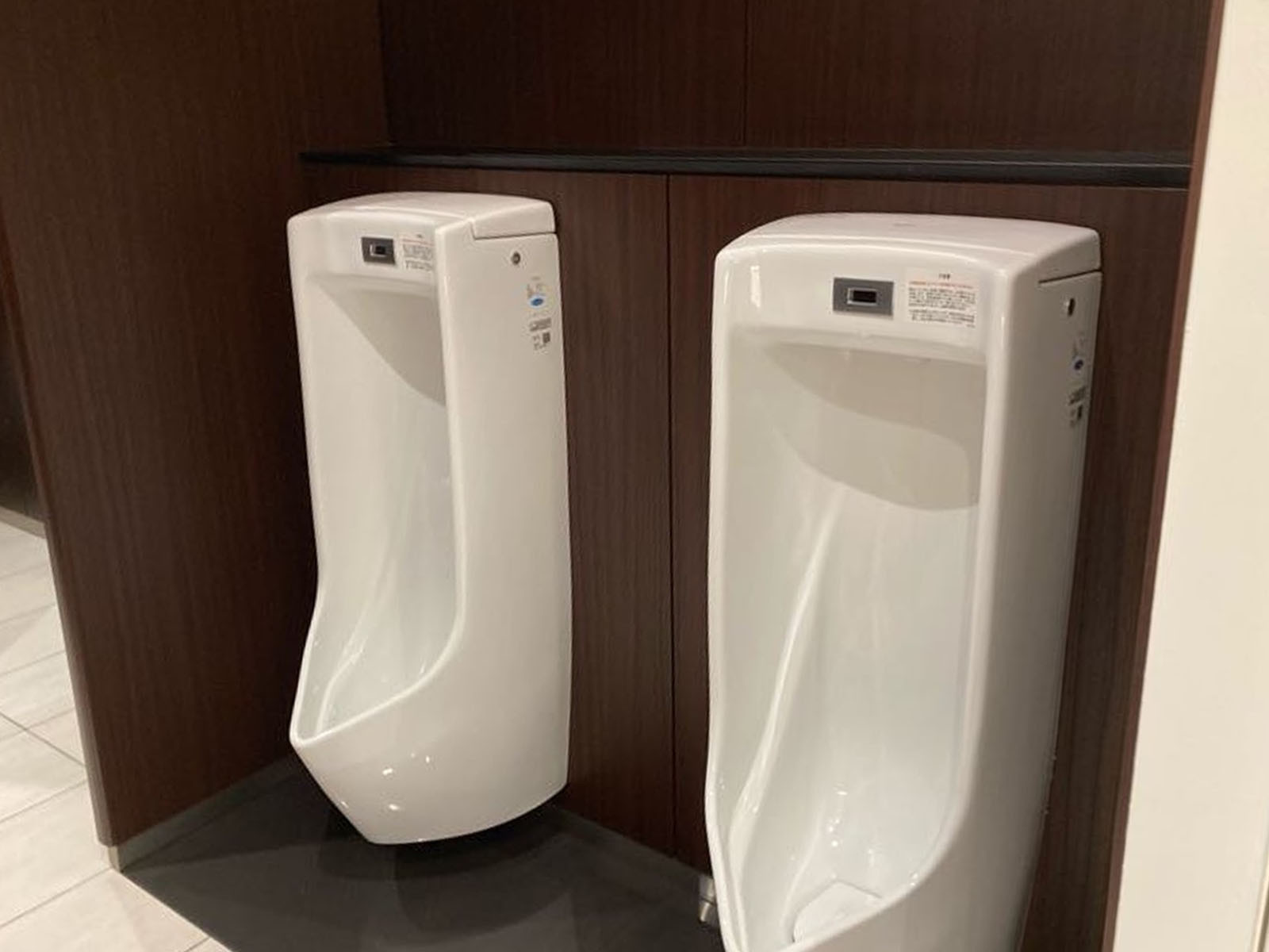男性用トイレ