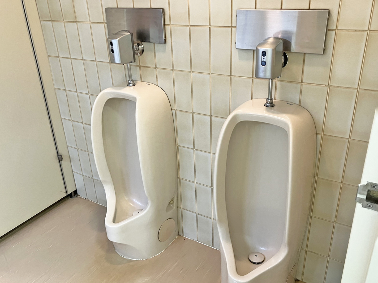 男性用トイレ