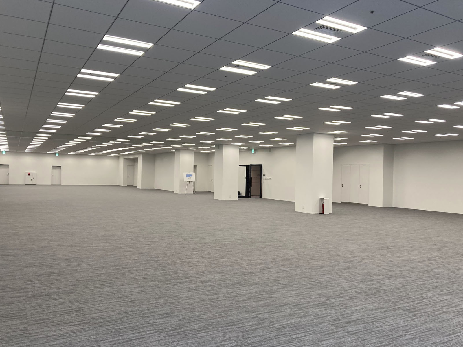 オフィス室内参考画像（5階・約218坪）