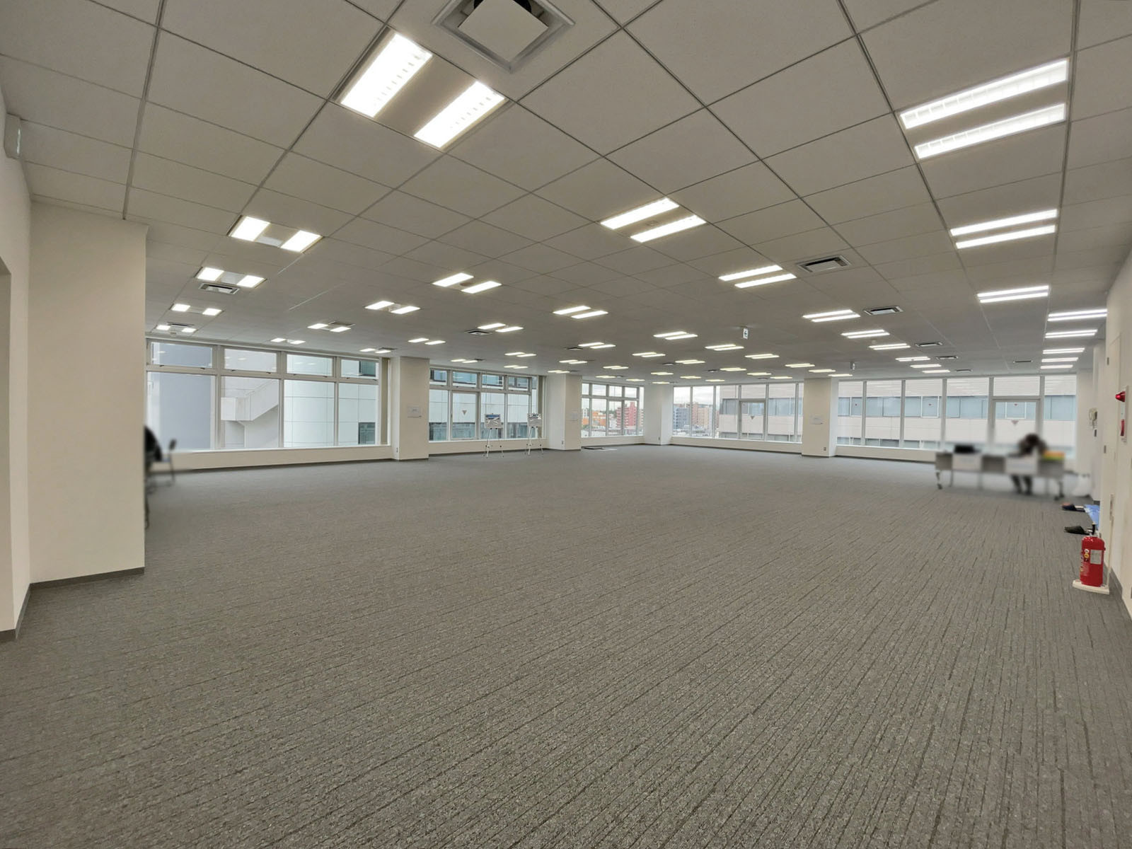 オフィス室内参考画像（6階・約95坪）
