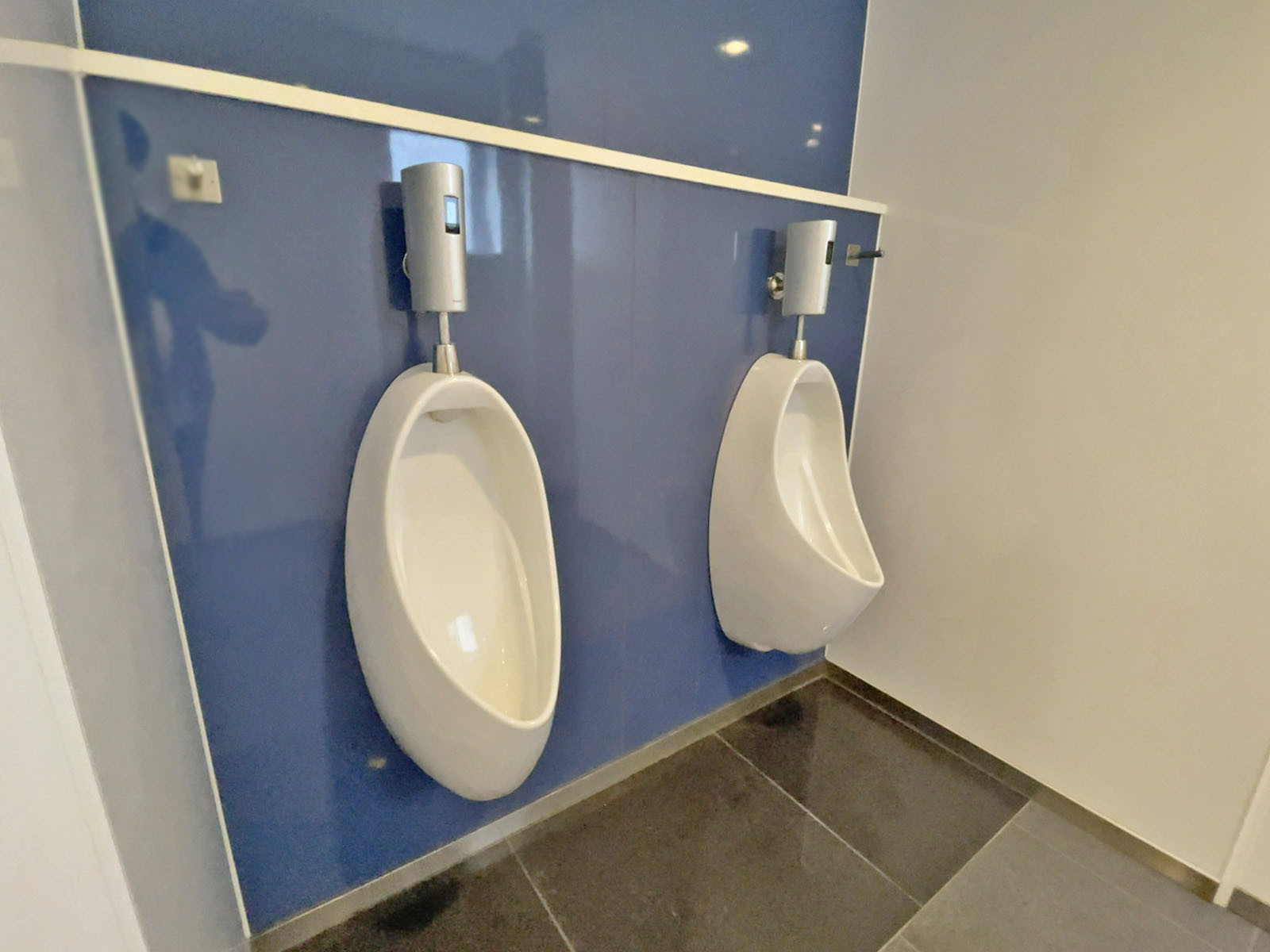 男性用トイレ