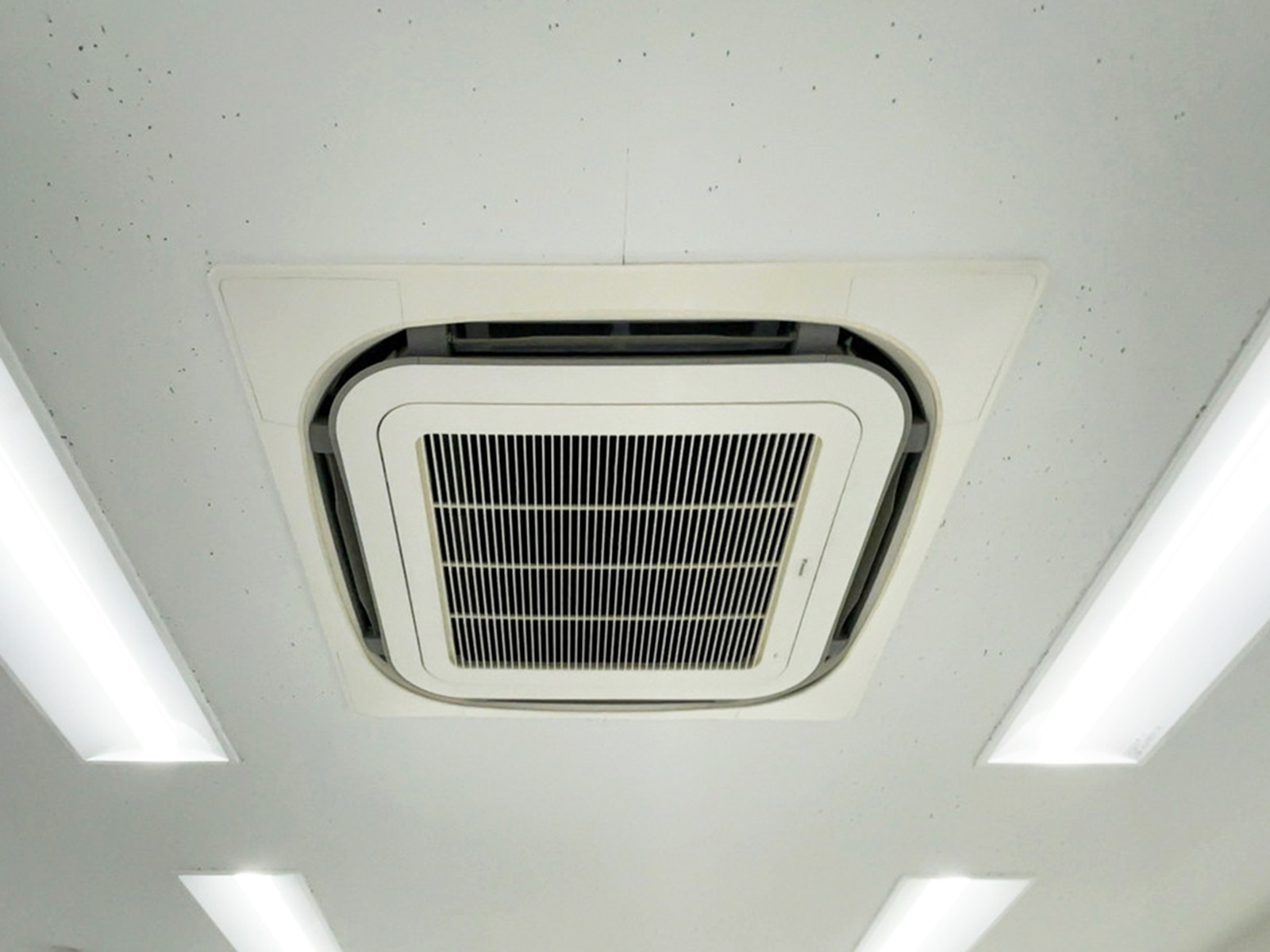 空調