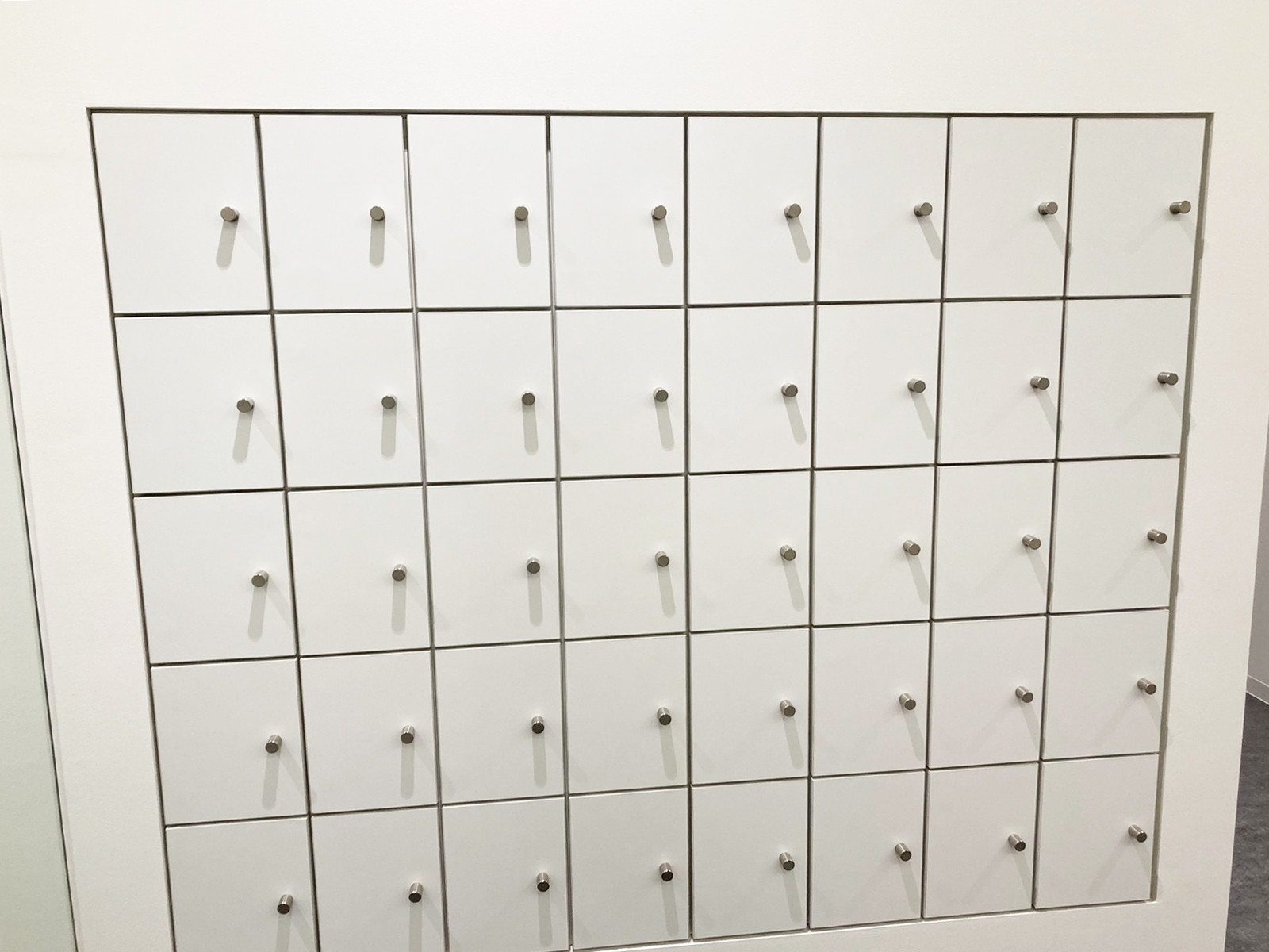 トイレ内の小物入れ