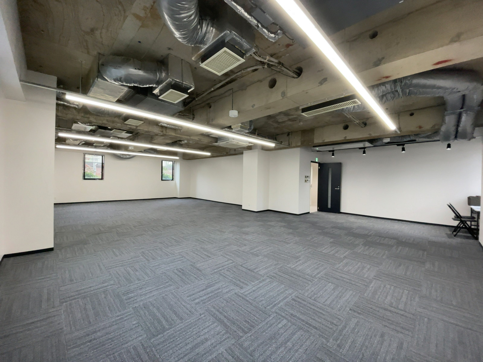 オフィス室内参考画像（2階A・約52坪）
