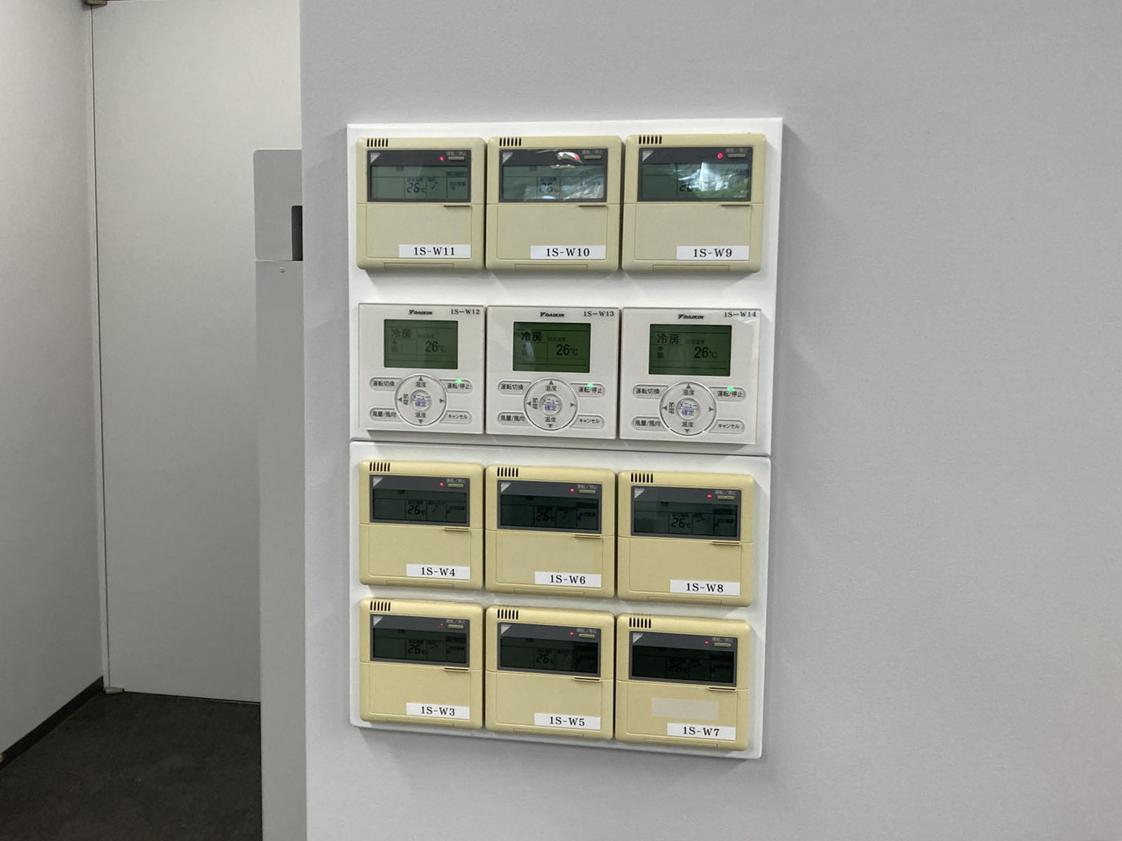 スイッチ類
