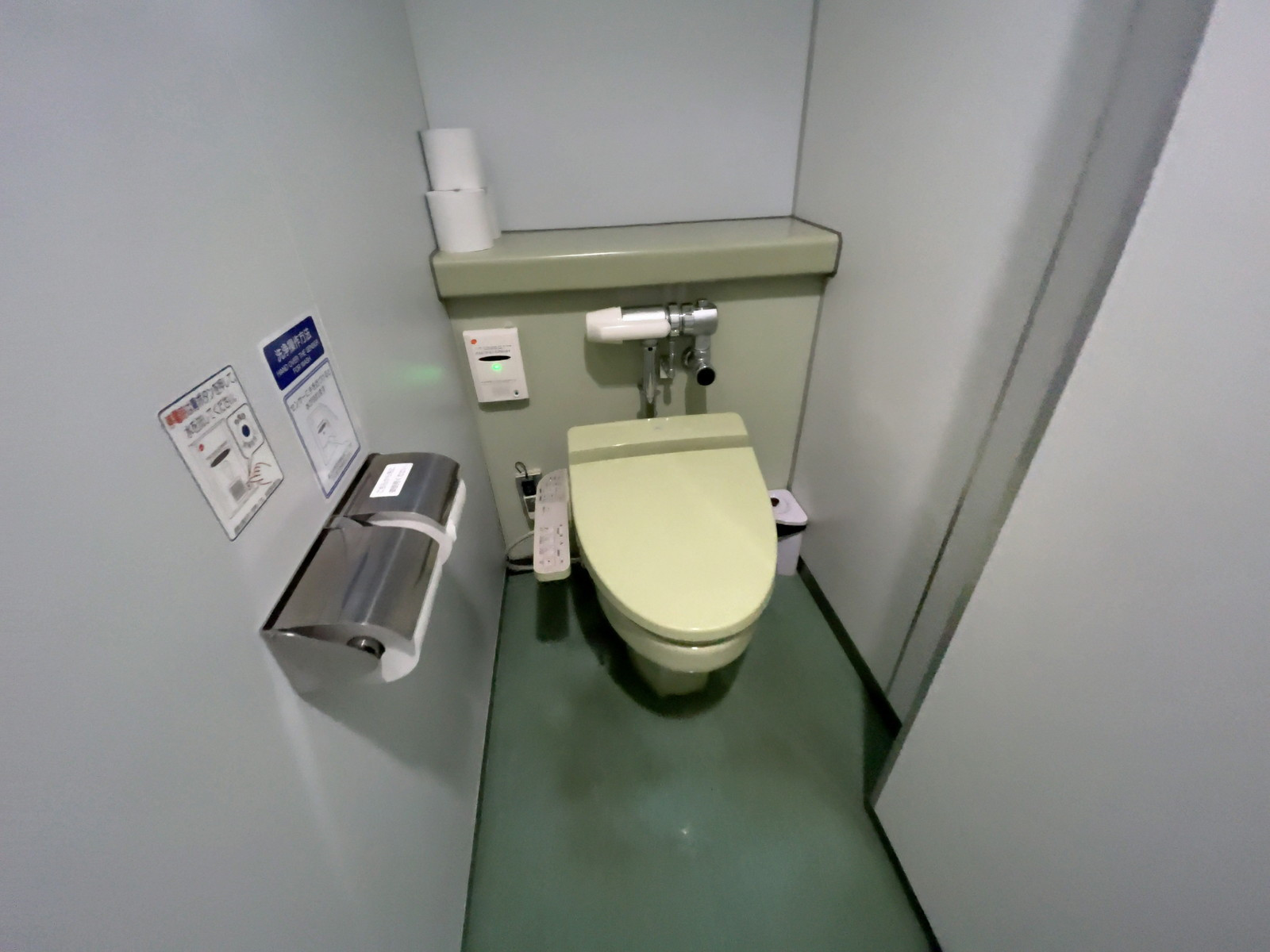個室トイレ