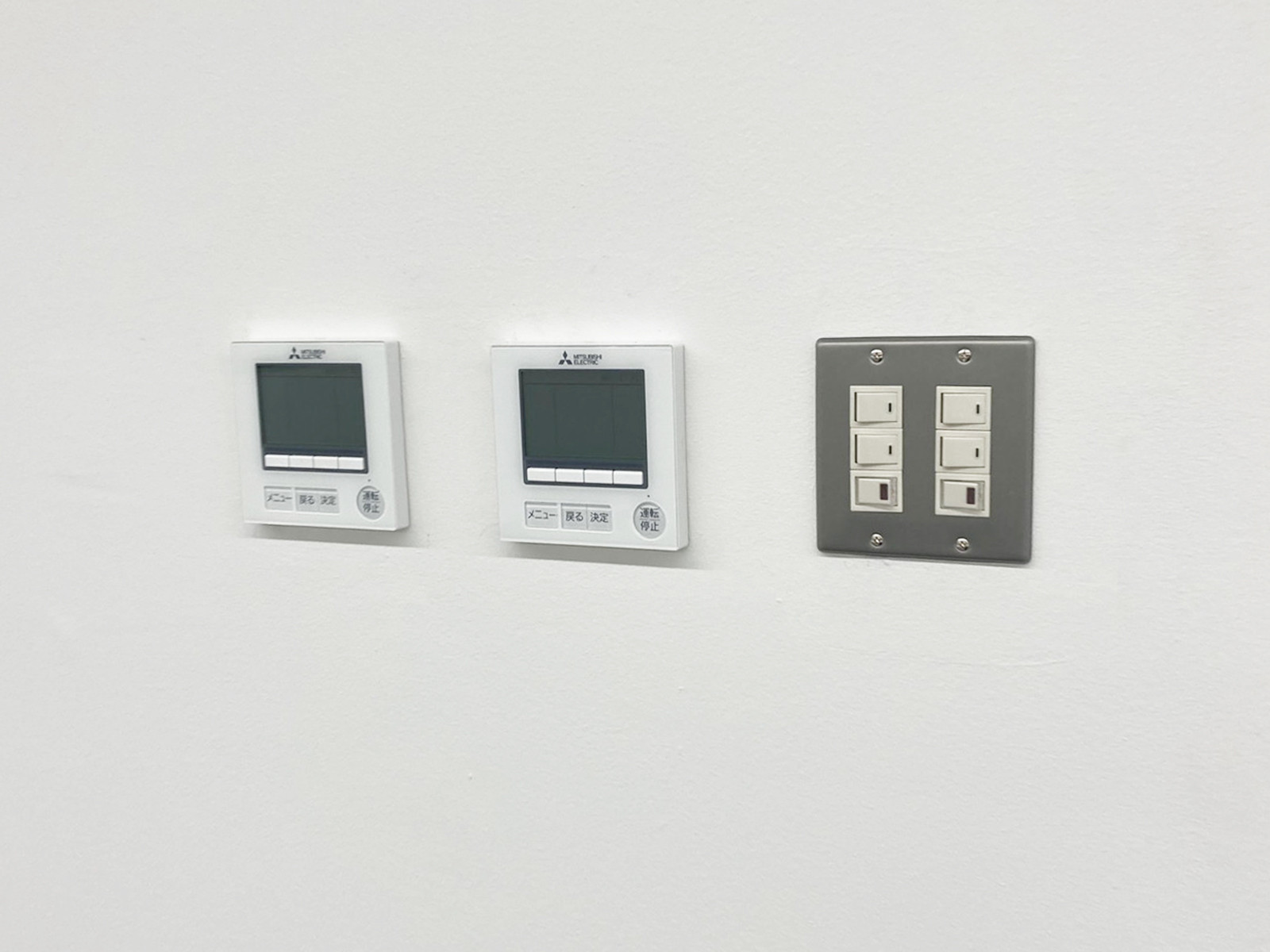 スイッチ類