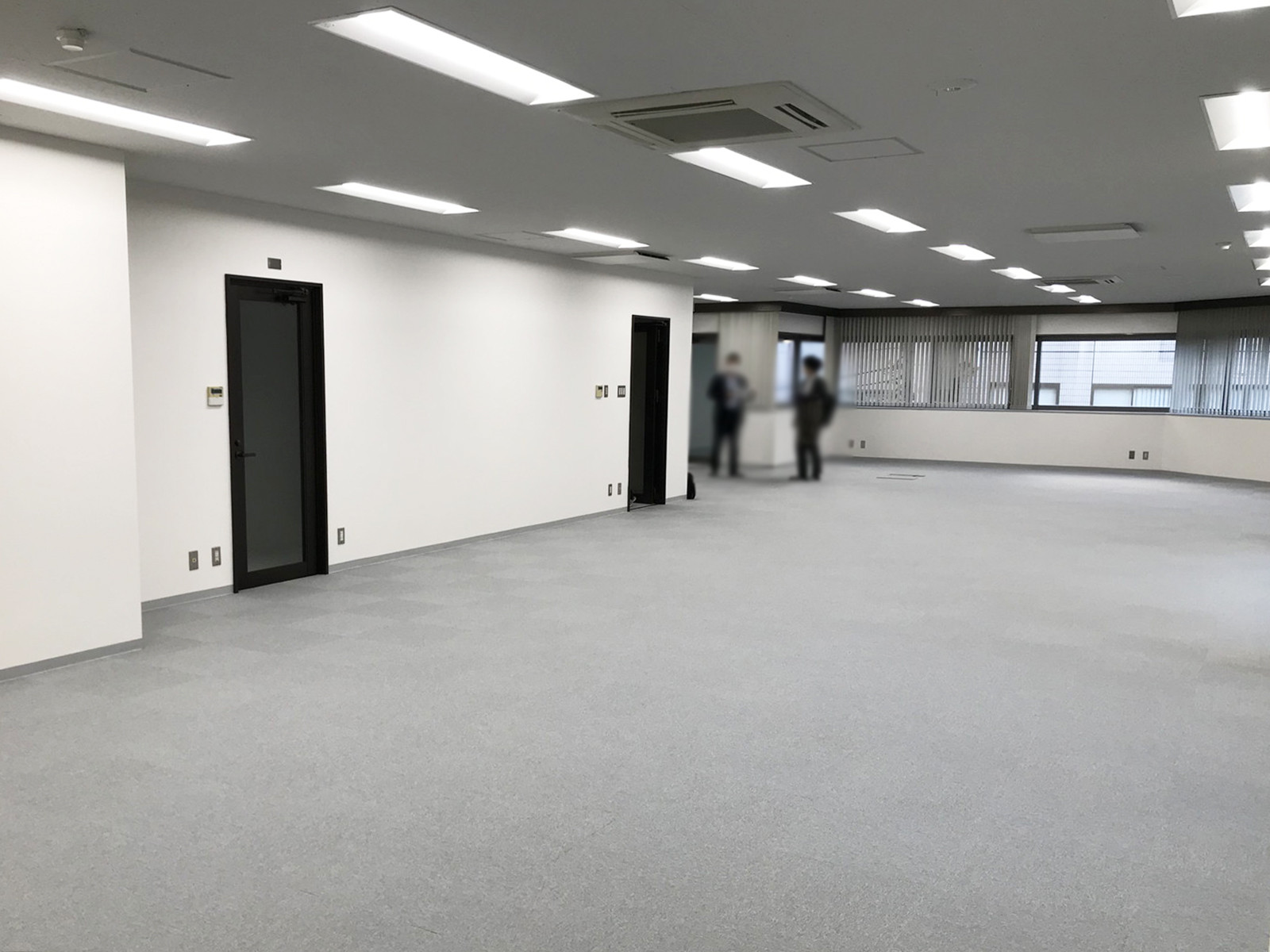 別角度の様子