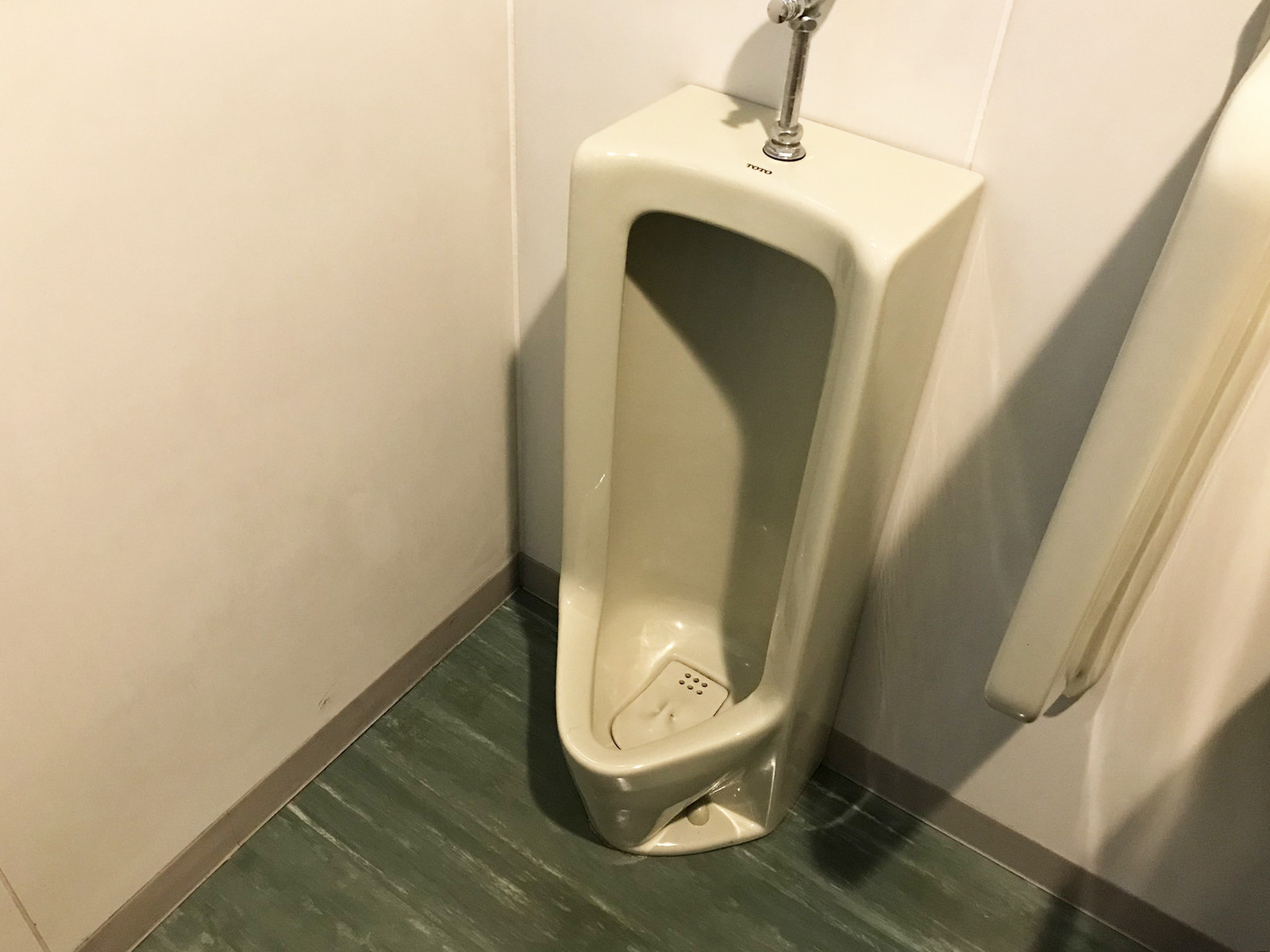 男性用トイレ