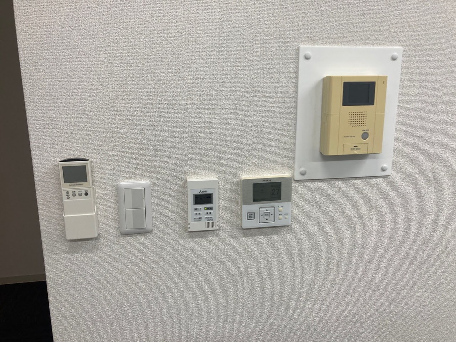 スイッチ類