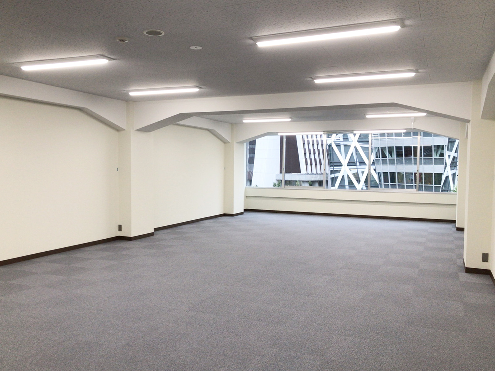 オフィス室内参考画像(6階)