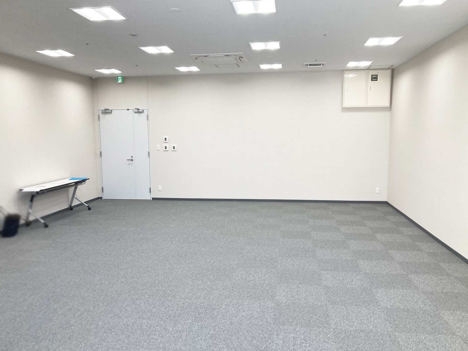 別角度の様子