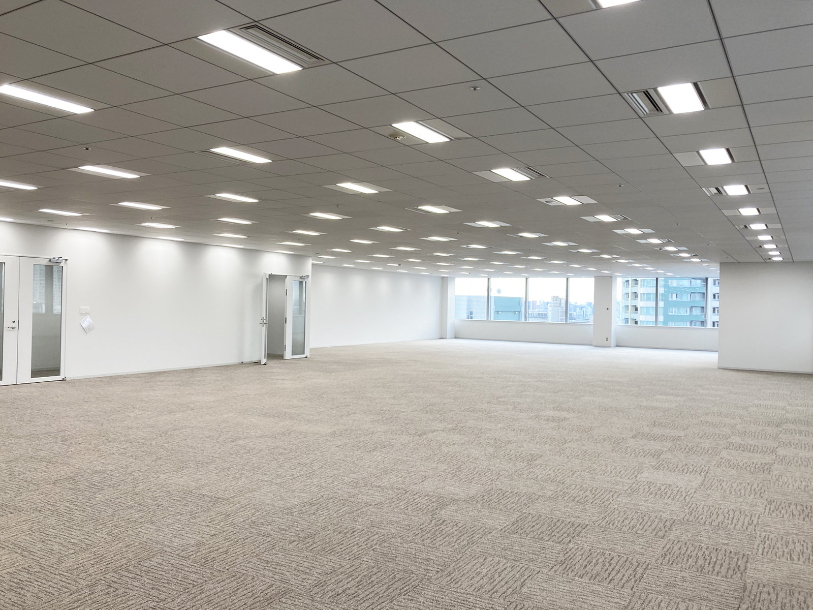 オフィス室内参考画像(12階・約135坪)