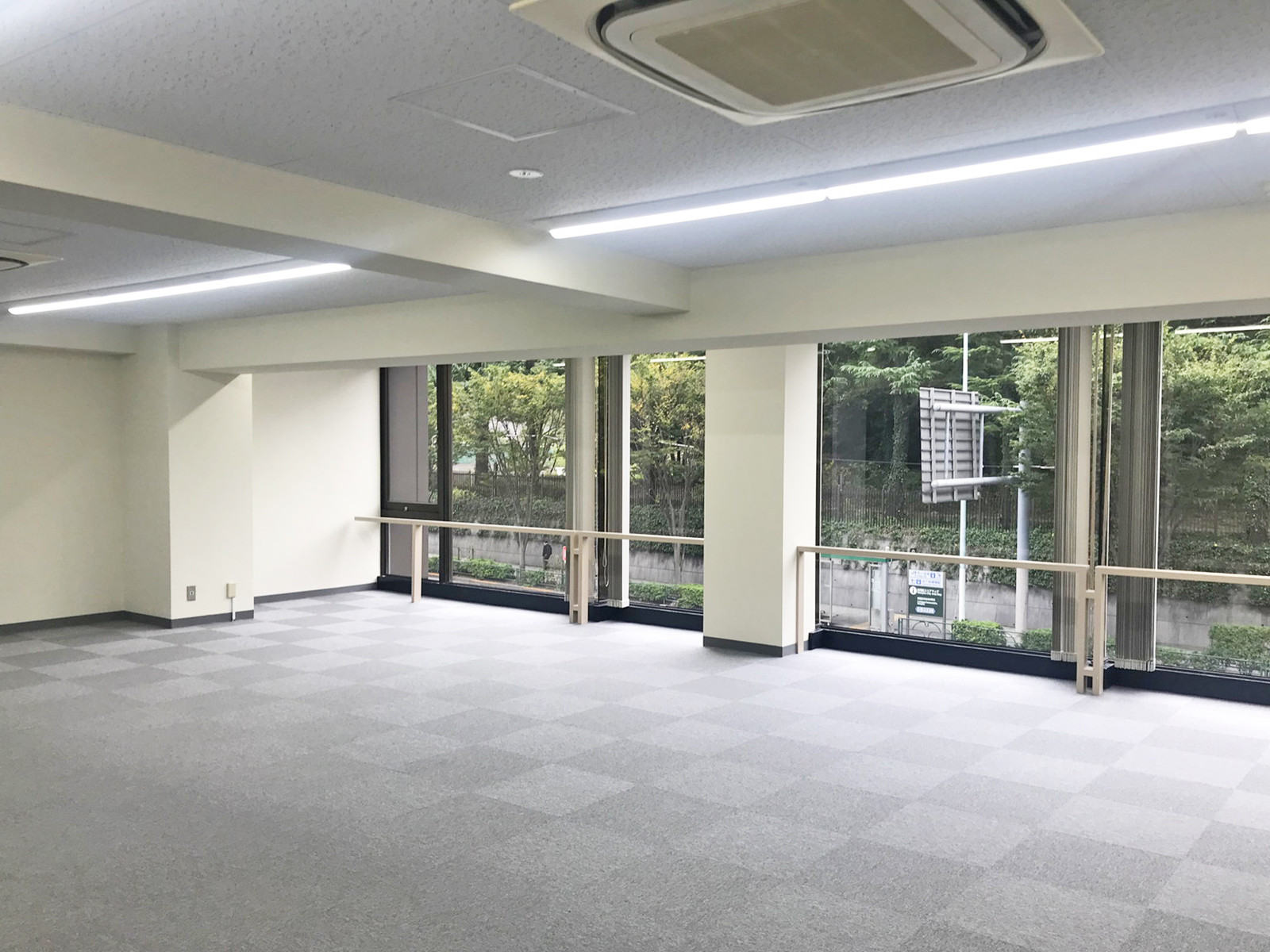 別角度の様子