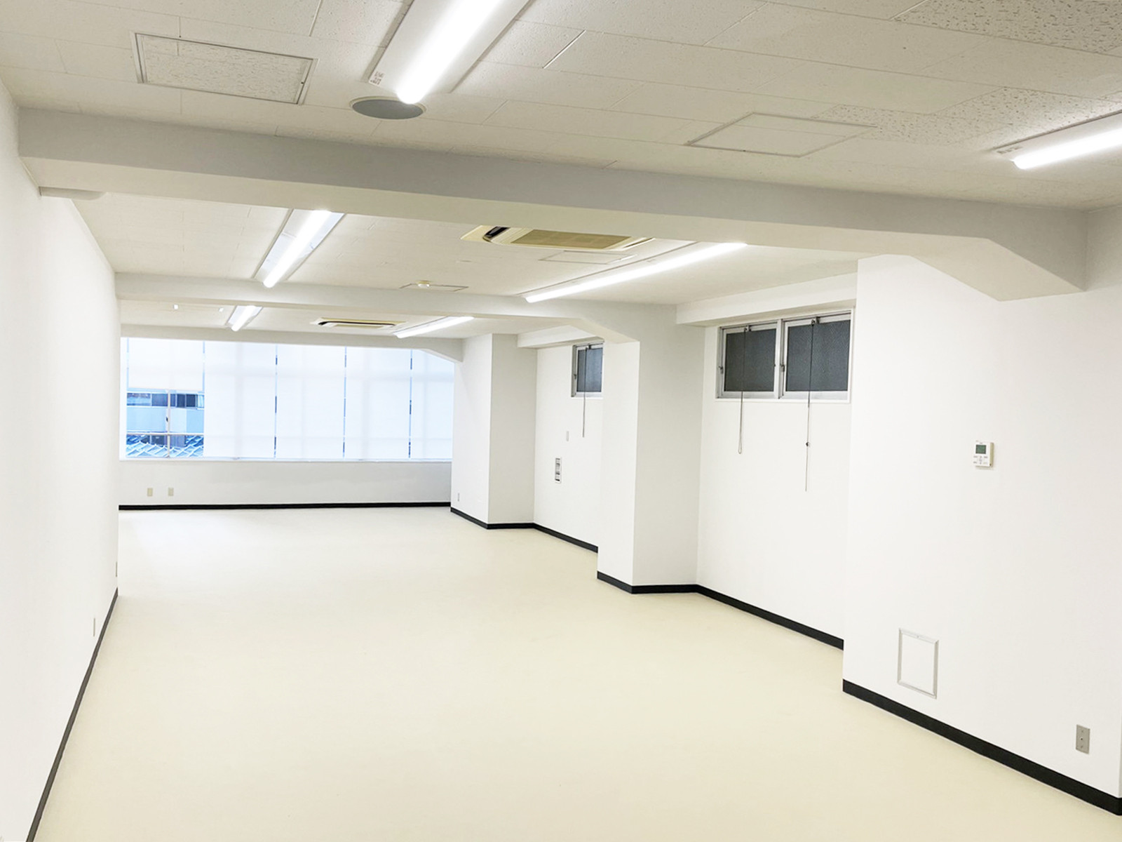オフィス室内参考画像(7階・約39坪)