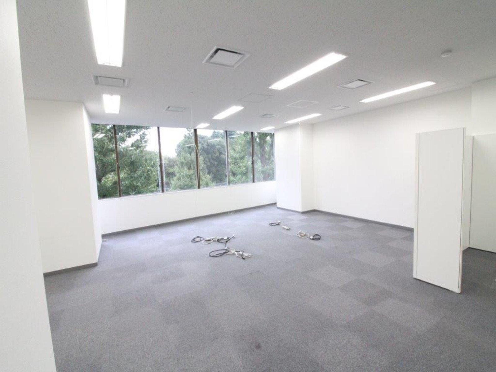 オフィス室内参考画像(4階・約27坪)