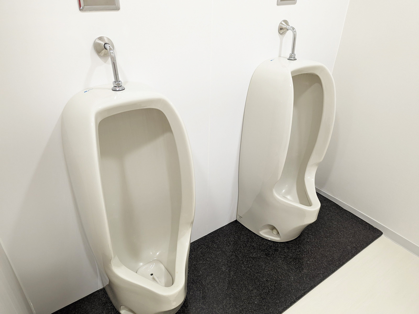 男性用トイレ
