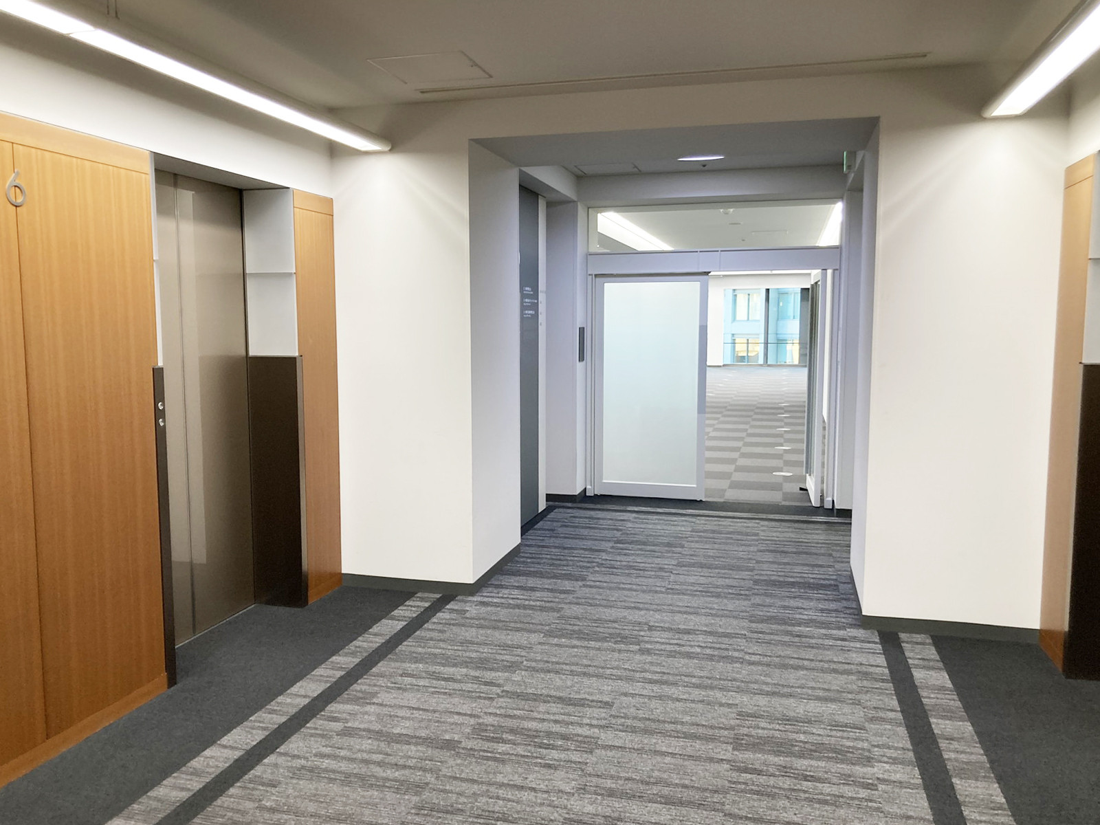 エレベーターホール