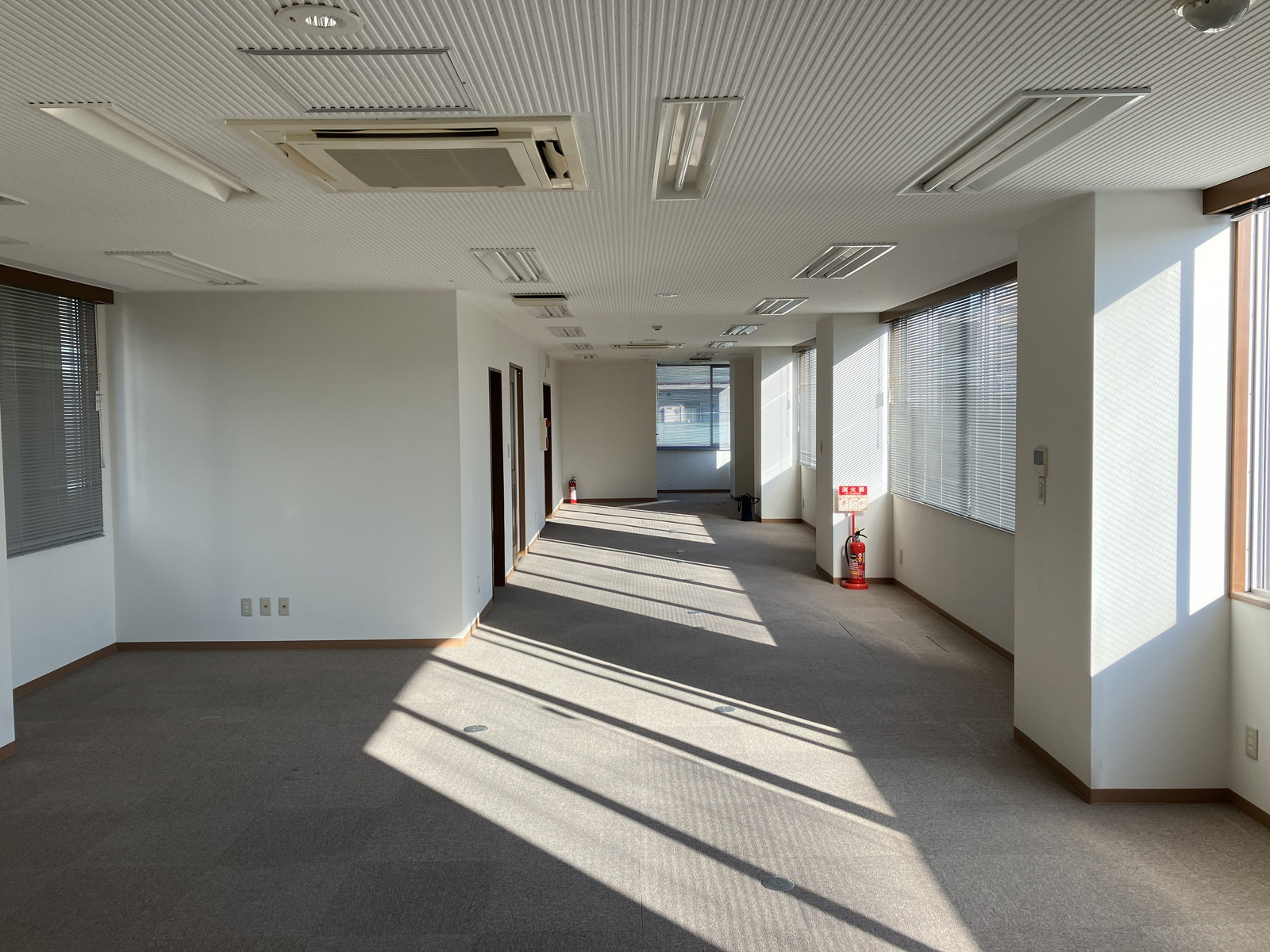 オフィス室内参考画像（6階・約29坪）