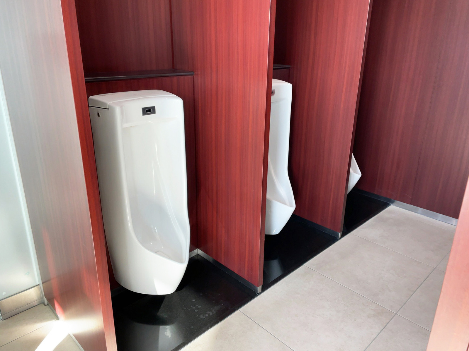 男性用トイレ