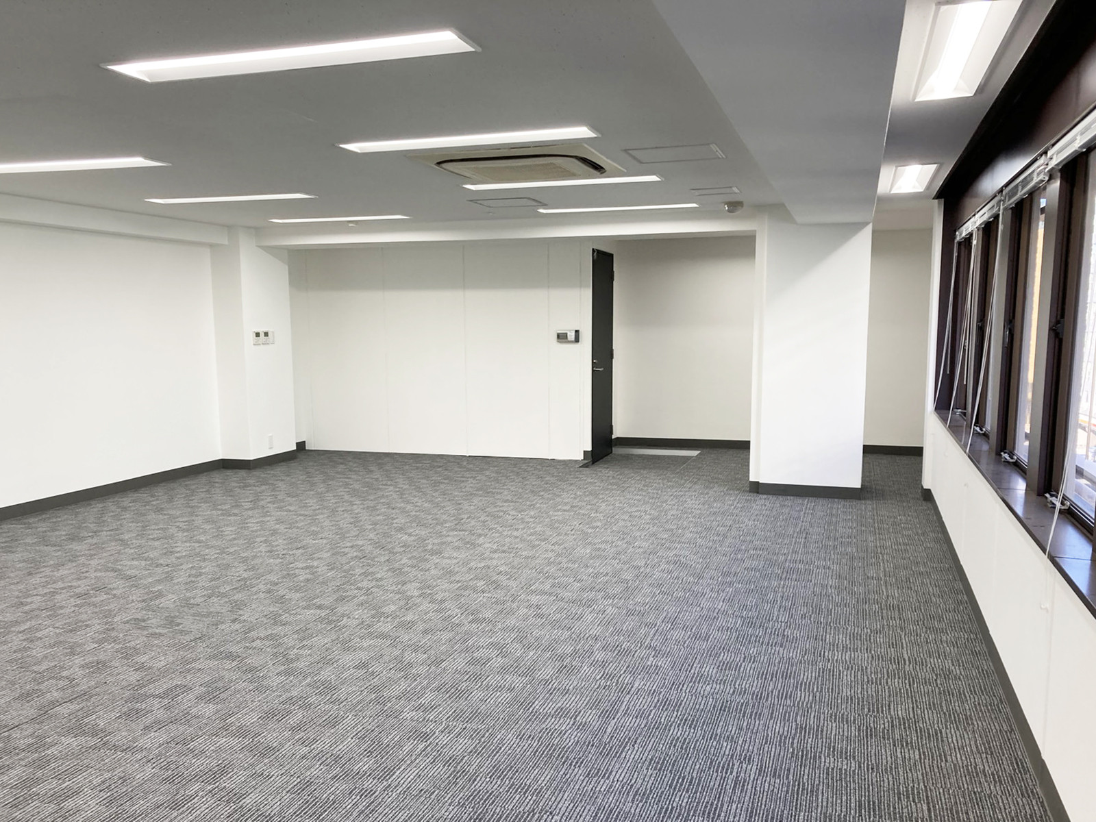 明るい室内