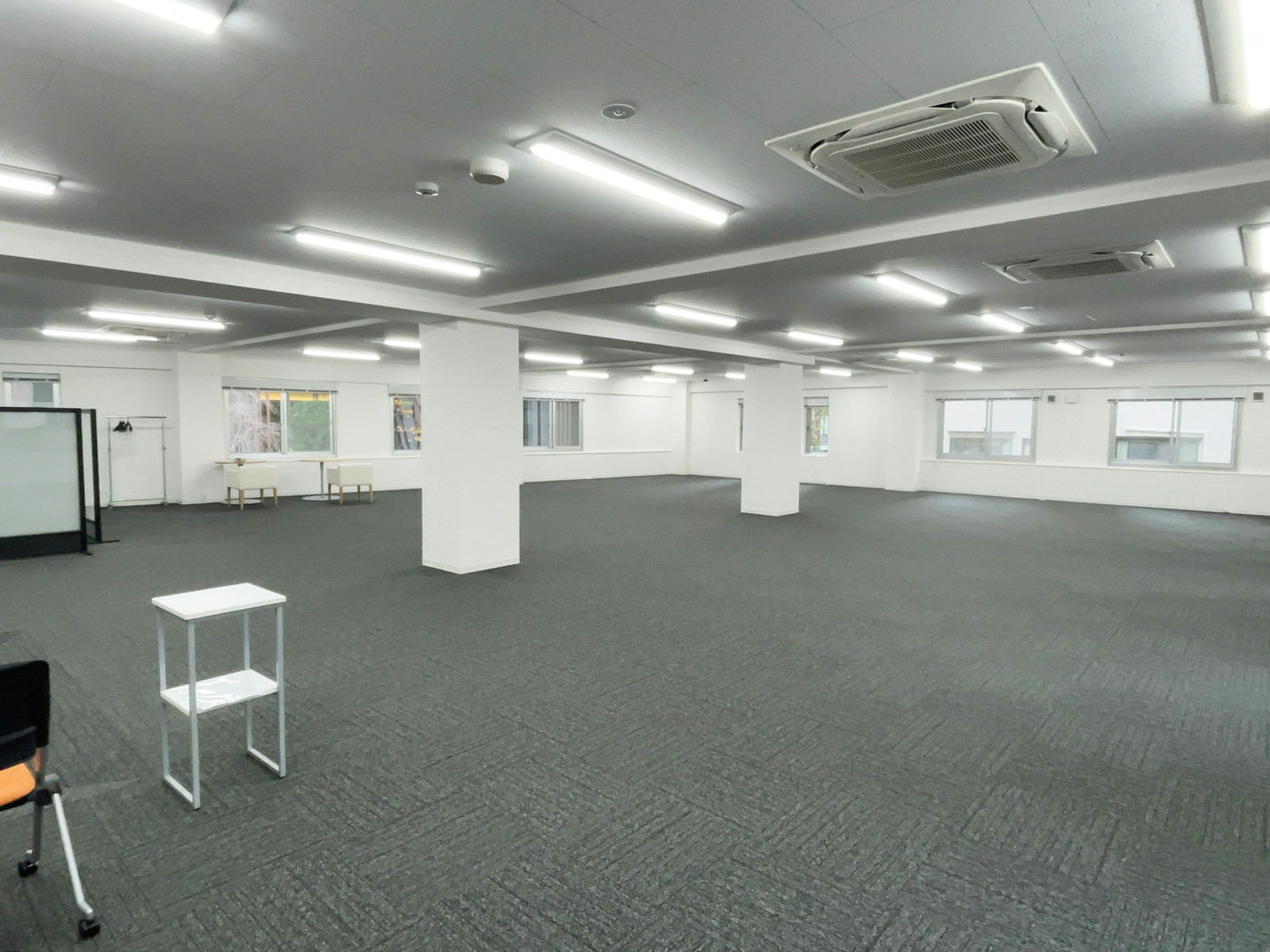 オフィス室内参考画像（2階B室・約86坪）