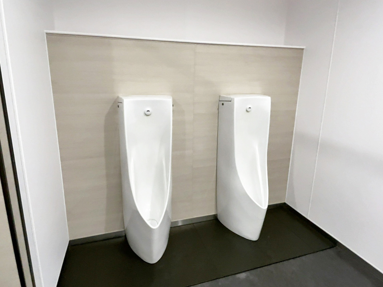 男性用トイレ