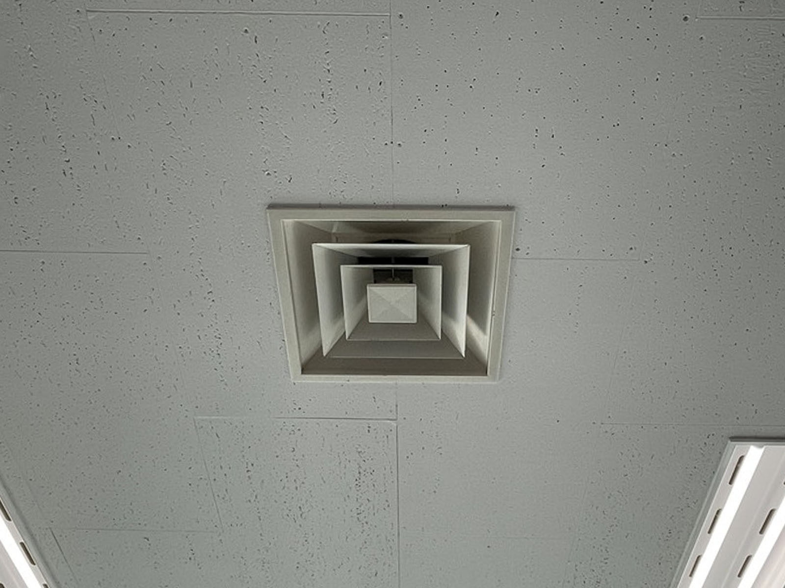 空調