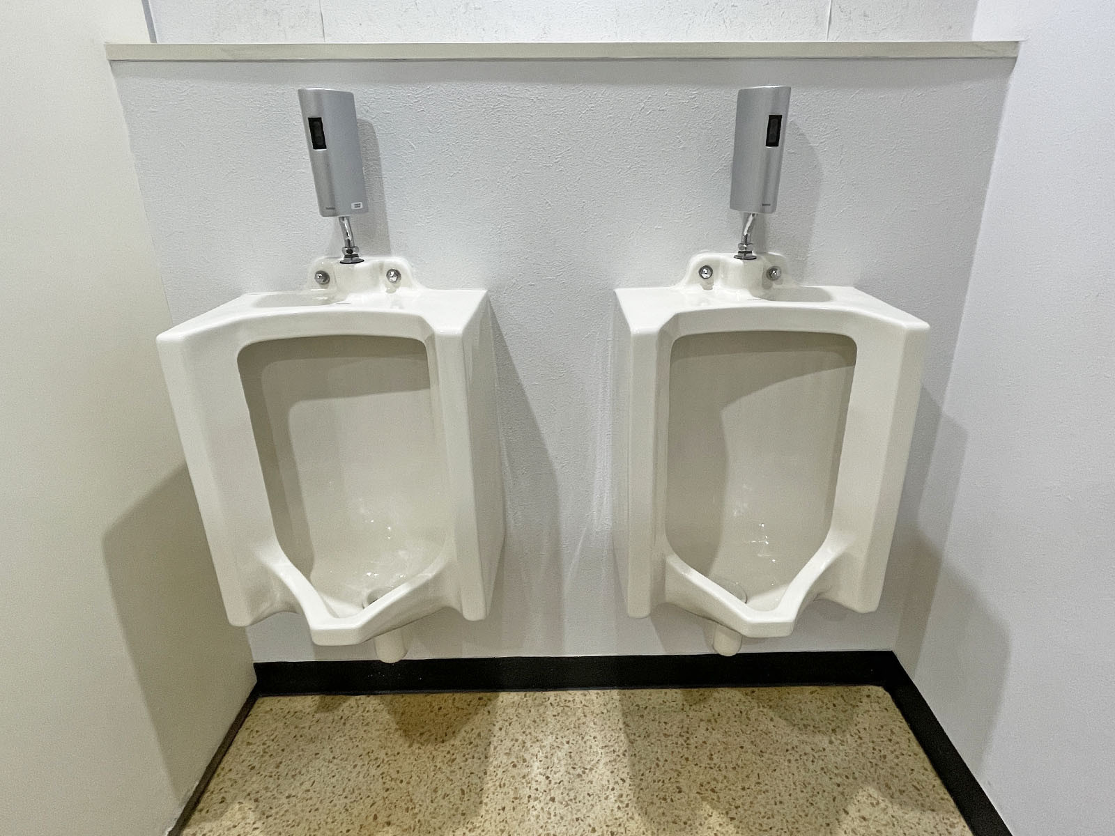 男性用トイレ