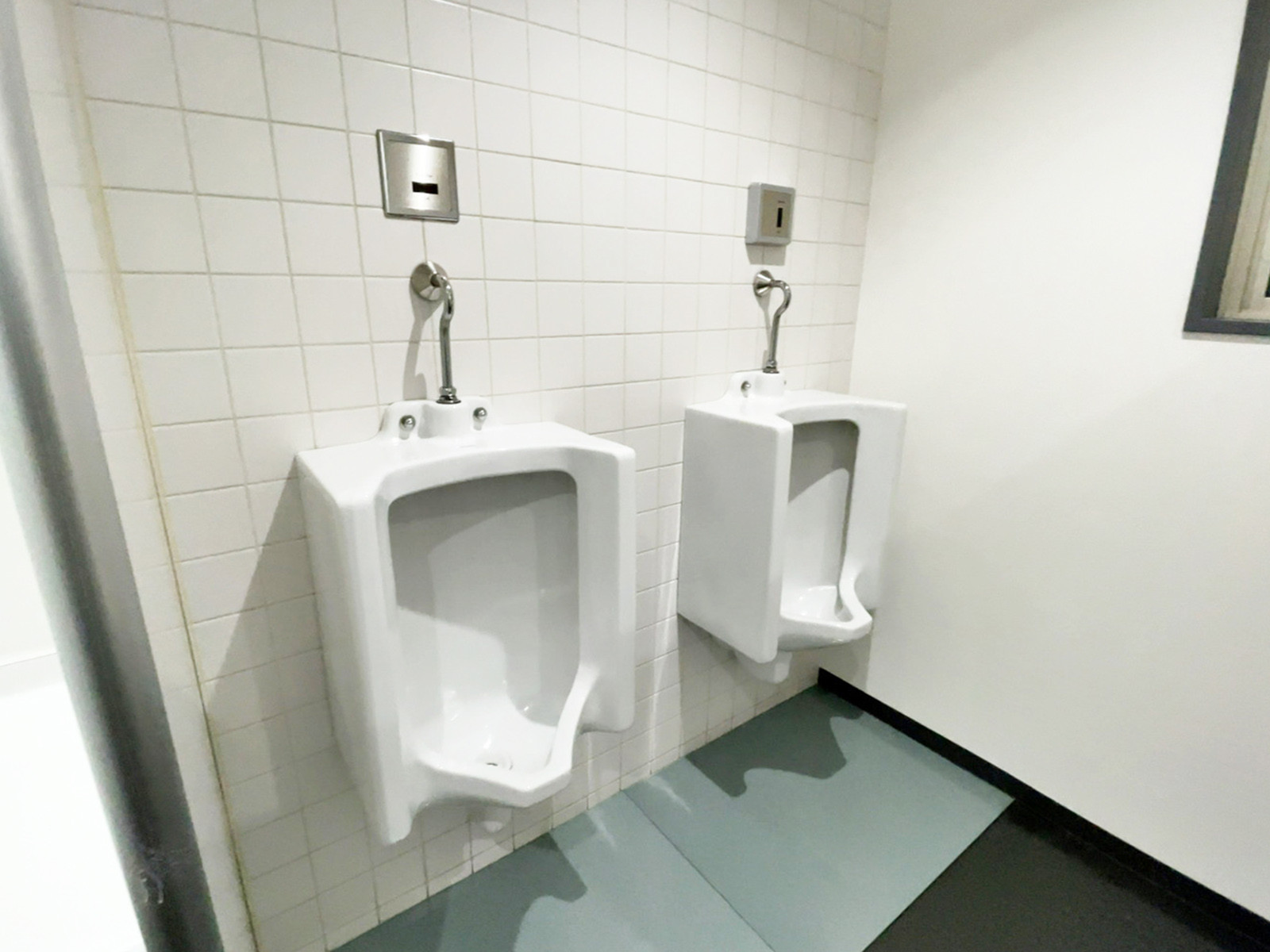 男性用トイレ