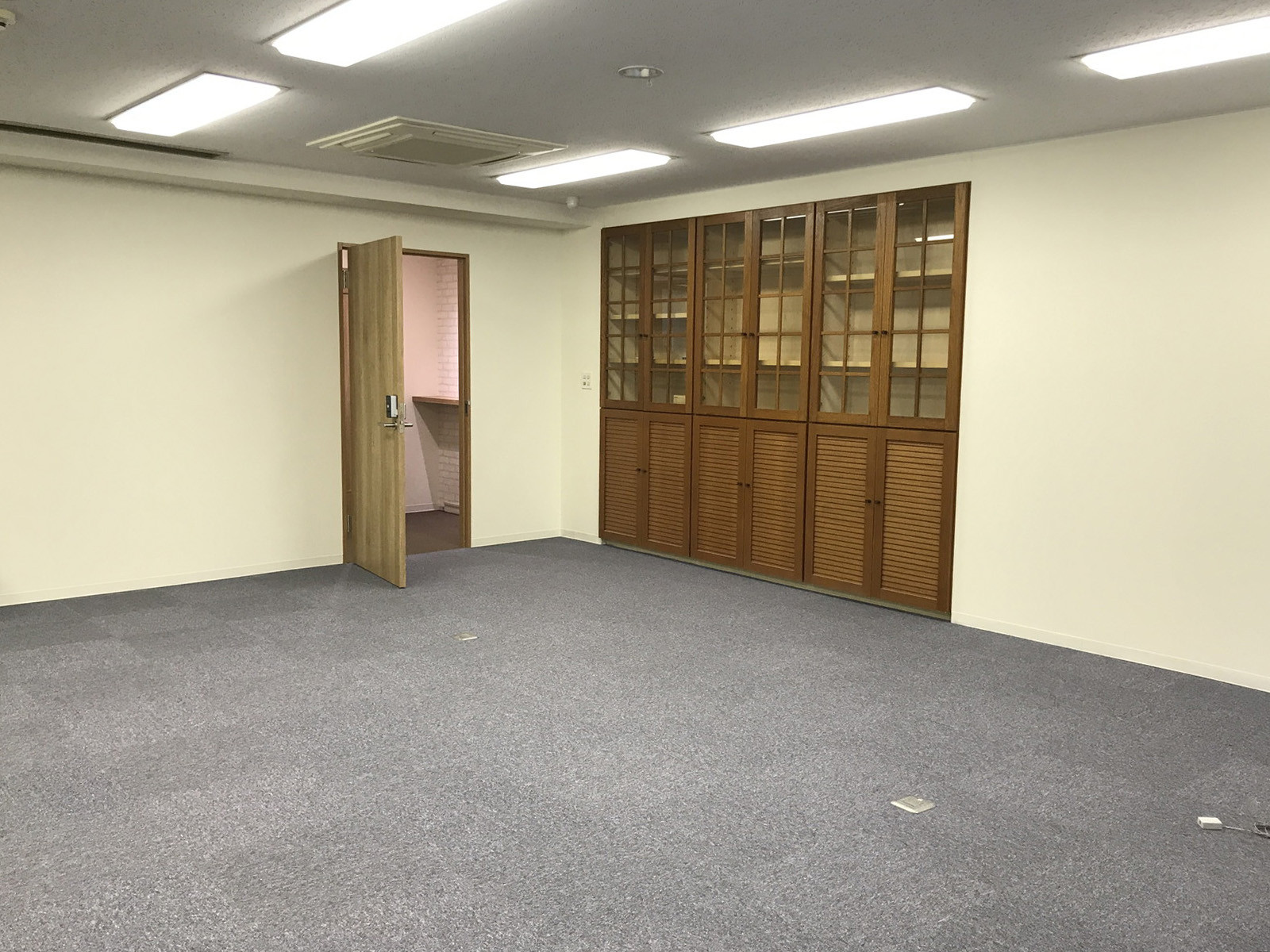 別角度の様子