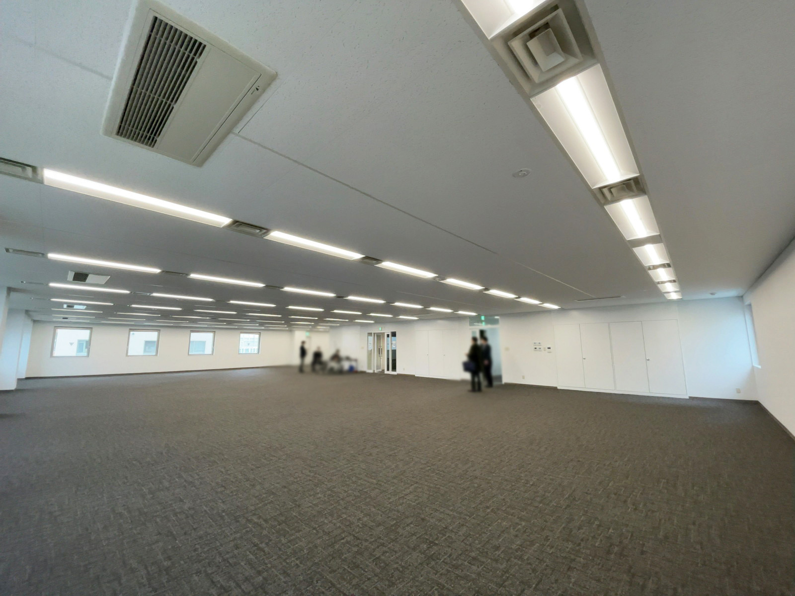 オフィス室内参考画像(7階・約117坪)