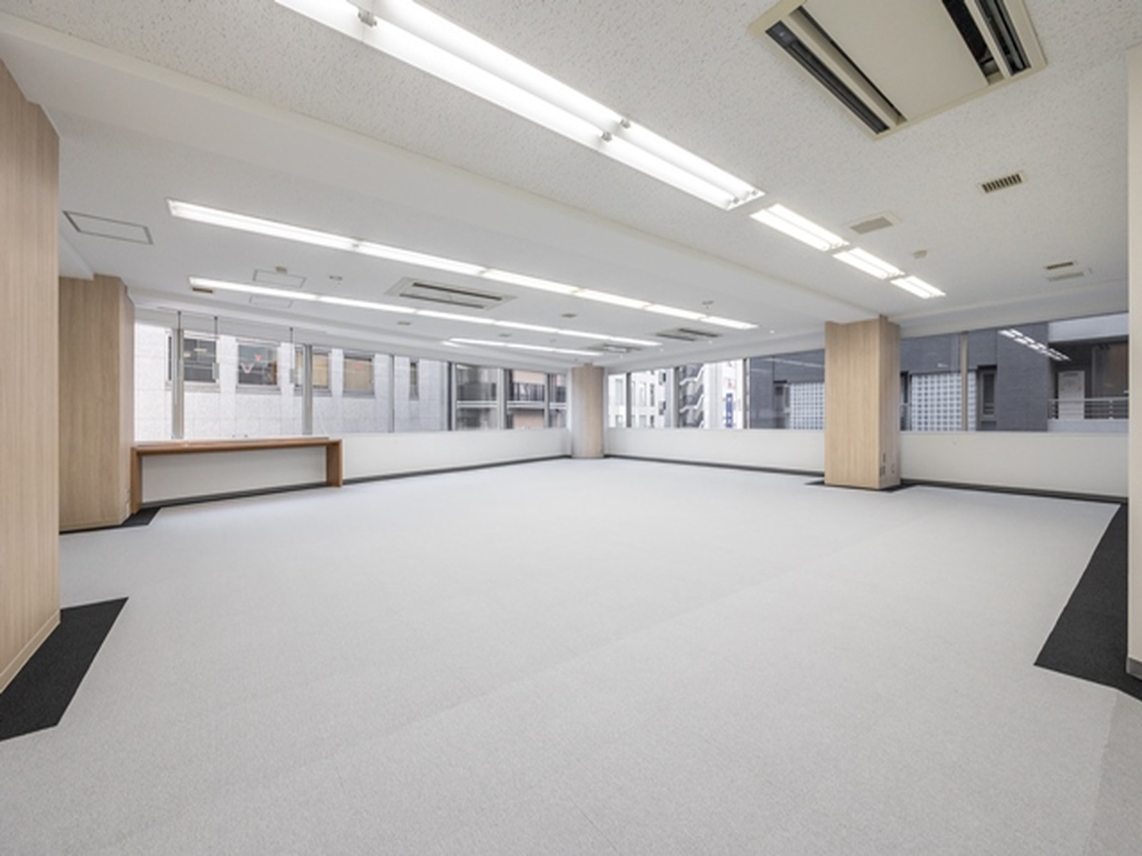 オフィス室内参考画像（4階）