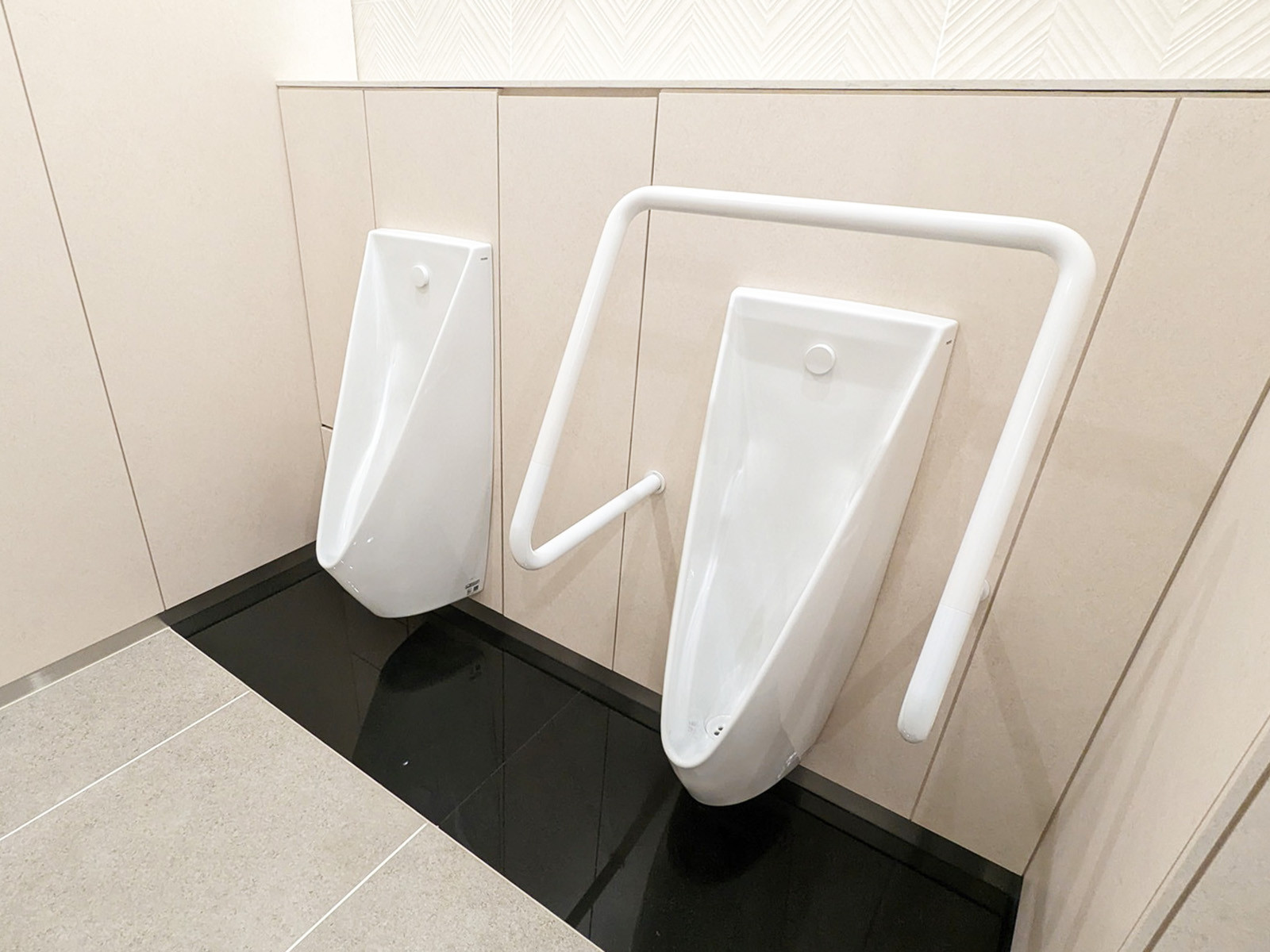 男性用トイレ