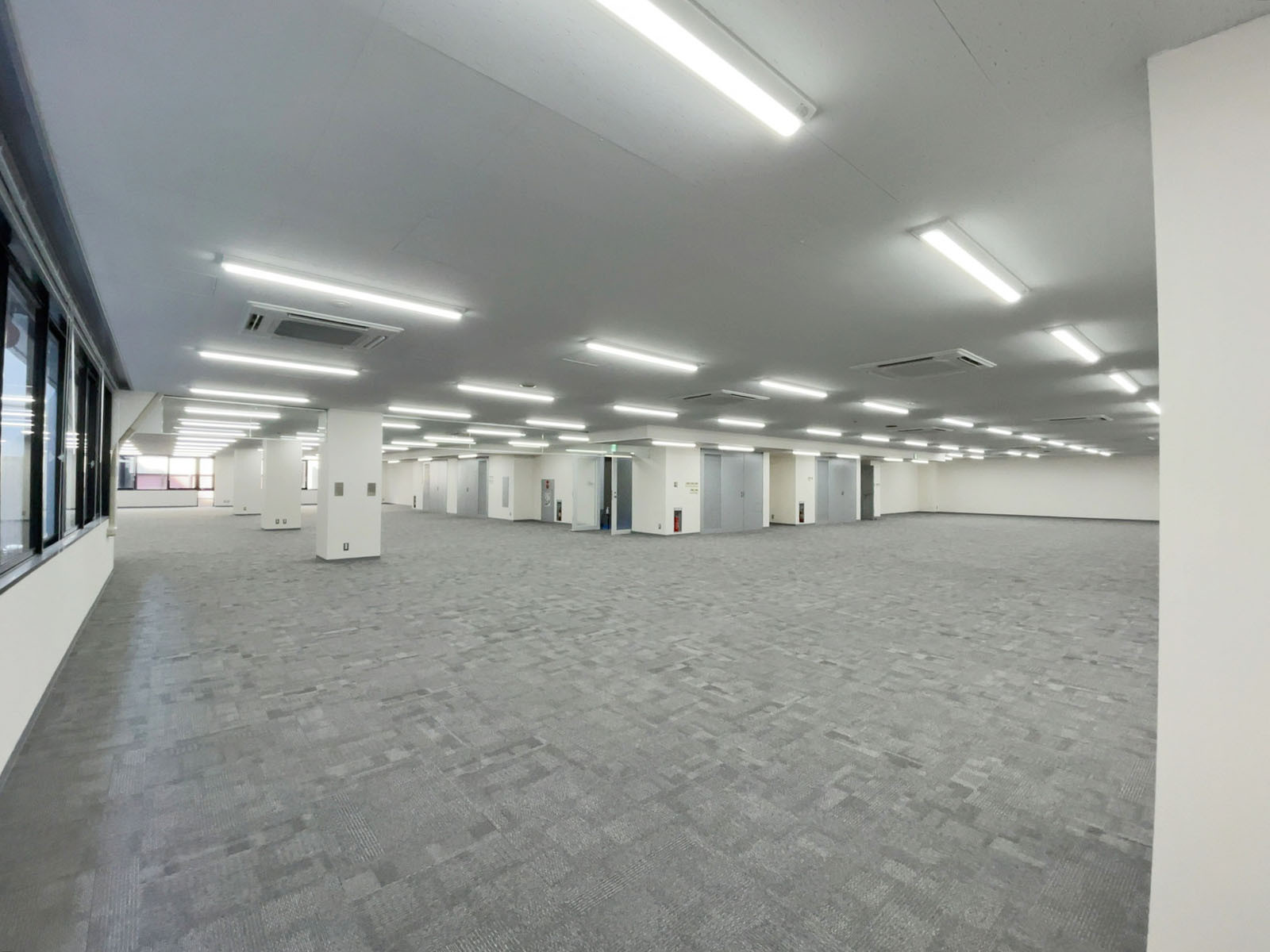 オフィス室内参考画像（4階・約204坪）