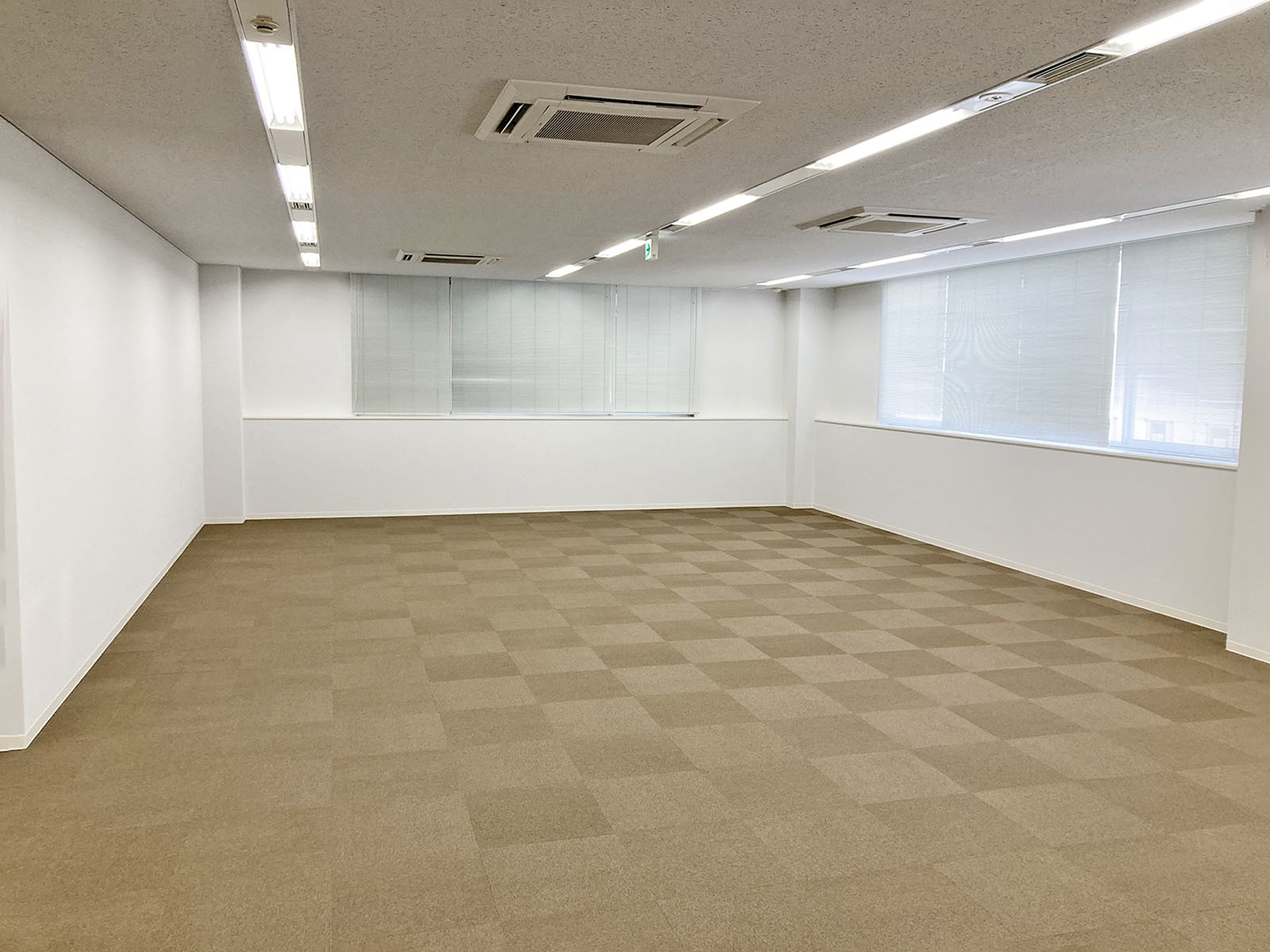 オフィス室内参考画像（6階・約39坪）