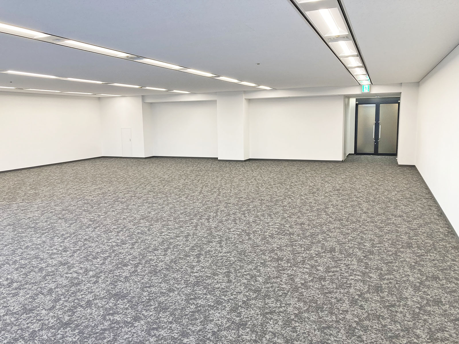 オフィス室内参考画像（12階・約60坪）